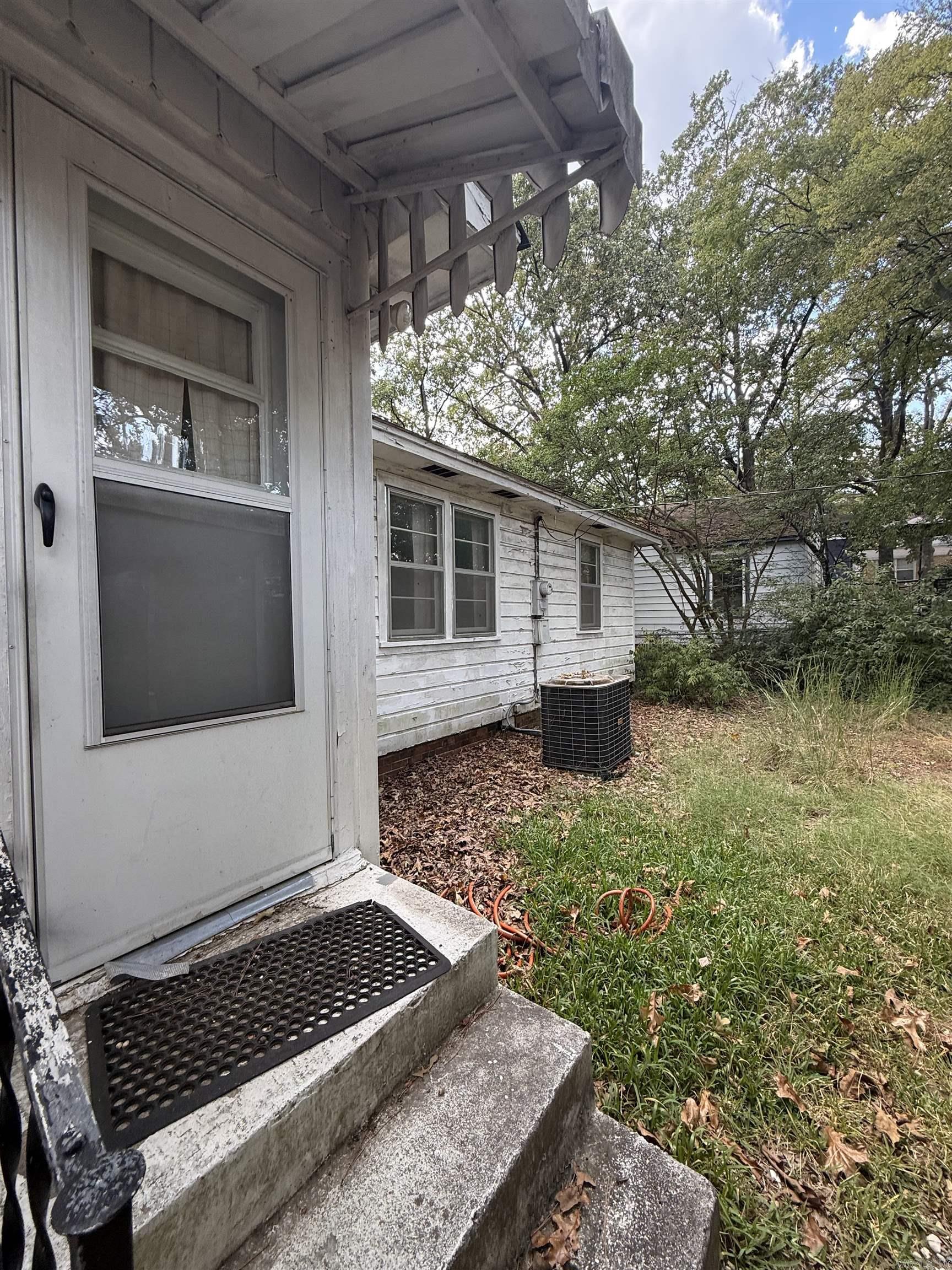 5302 A Street Little Rock, AR 72205