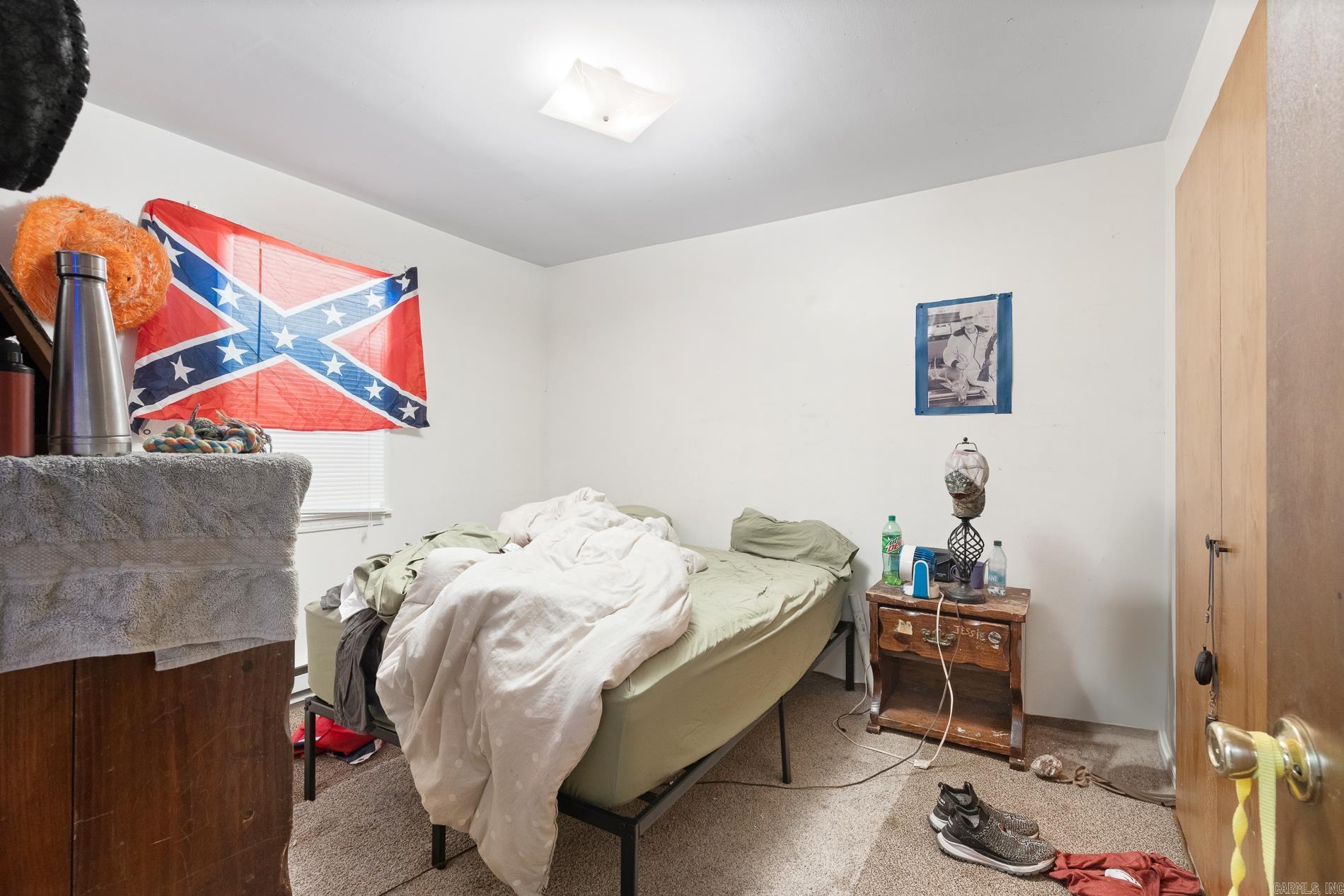 105 E Division  Yellville, AR