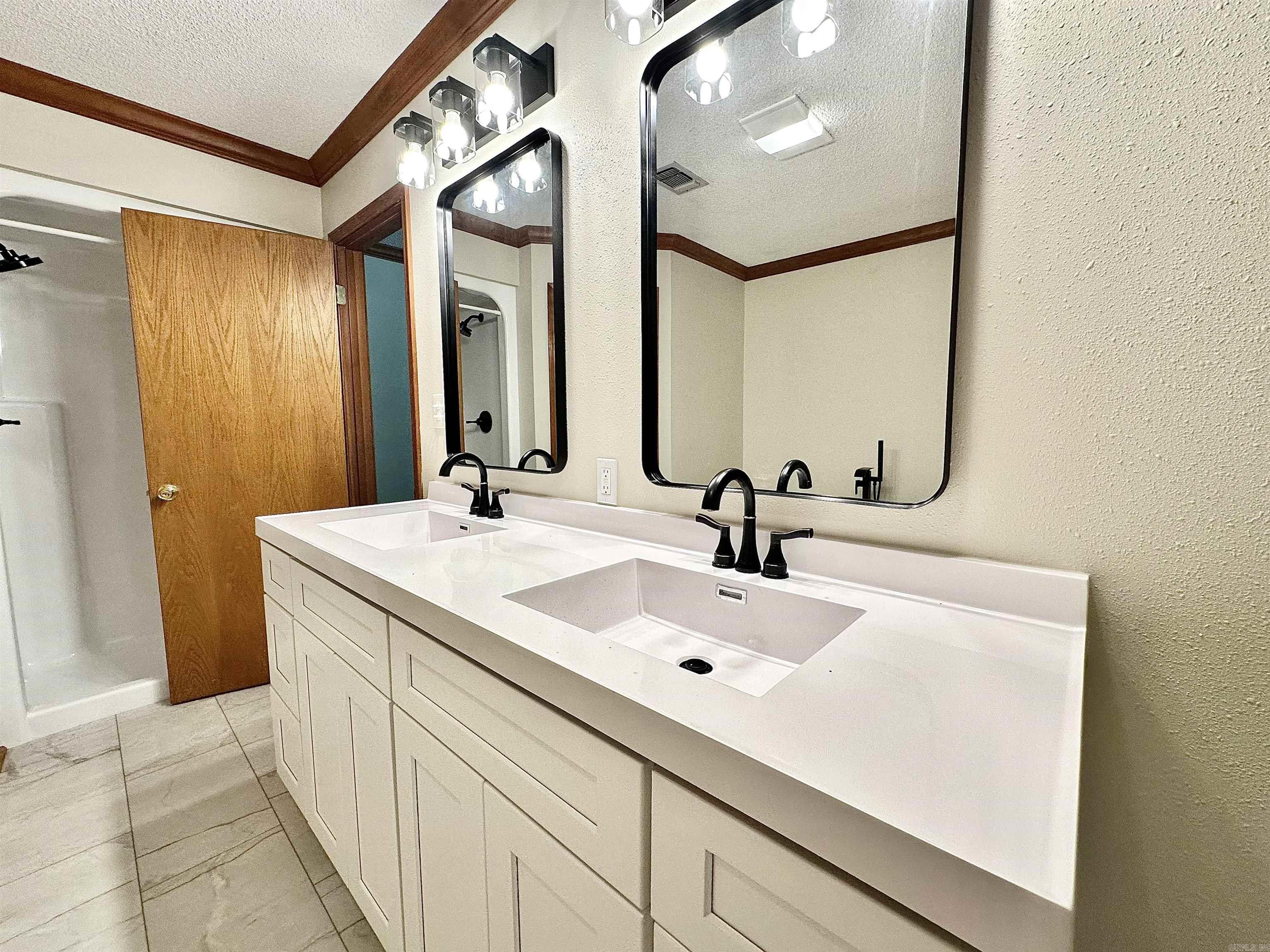 2404 N Arch  Sheridan, AR