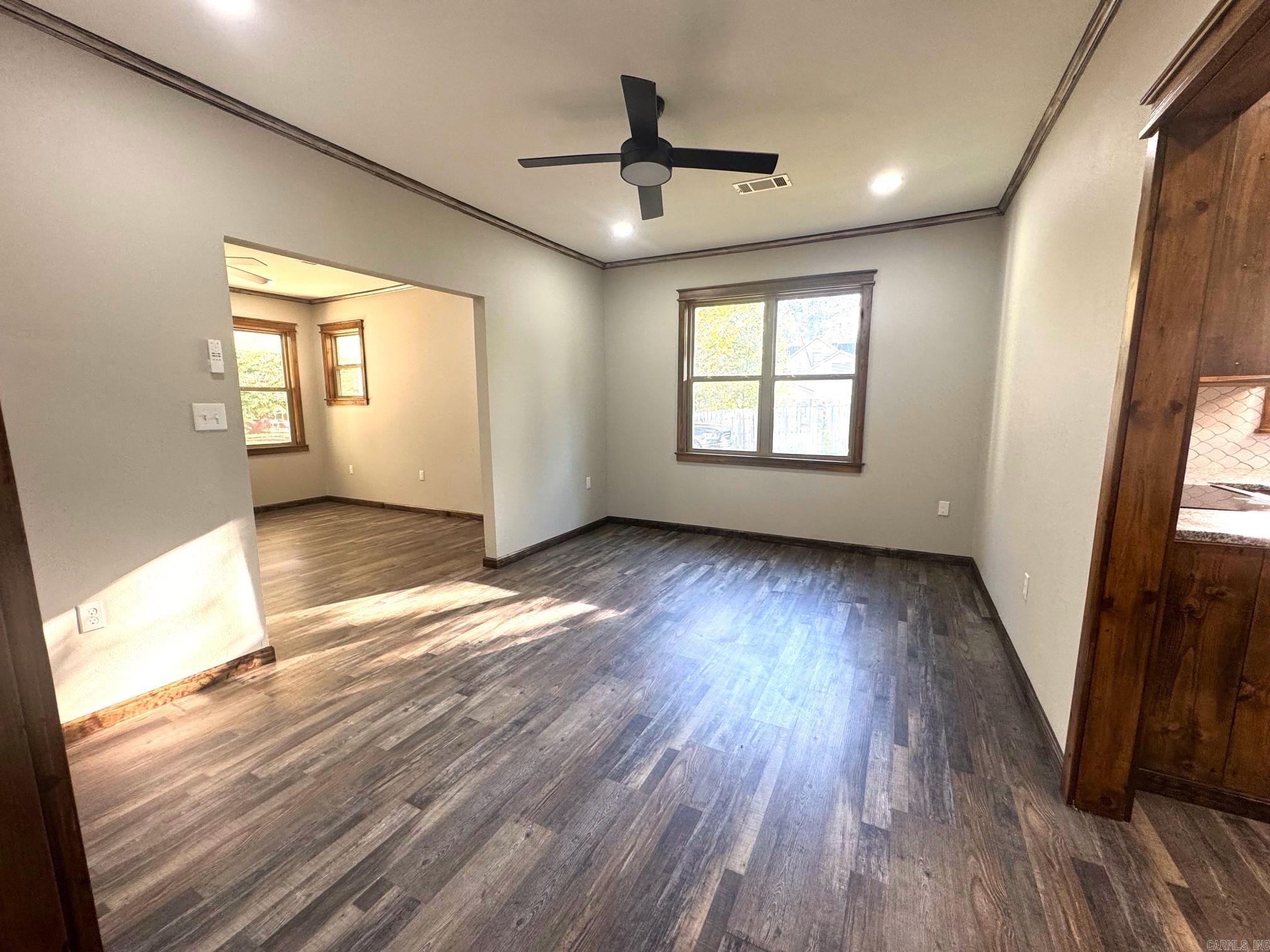 307 Wall Street Morrilton, AR 72110