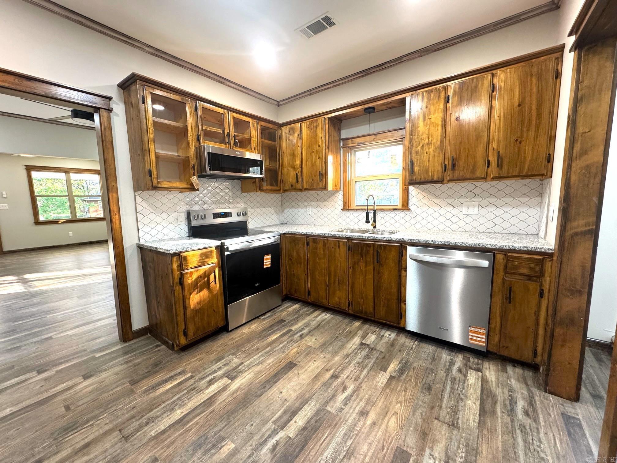 307 Wall Street Morrilton, AR 72110