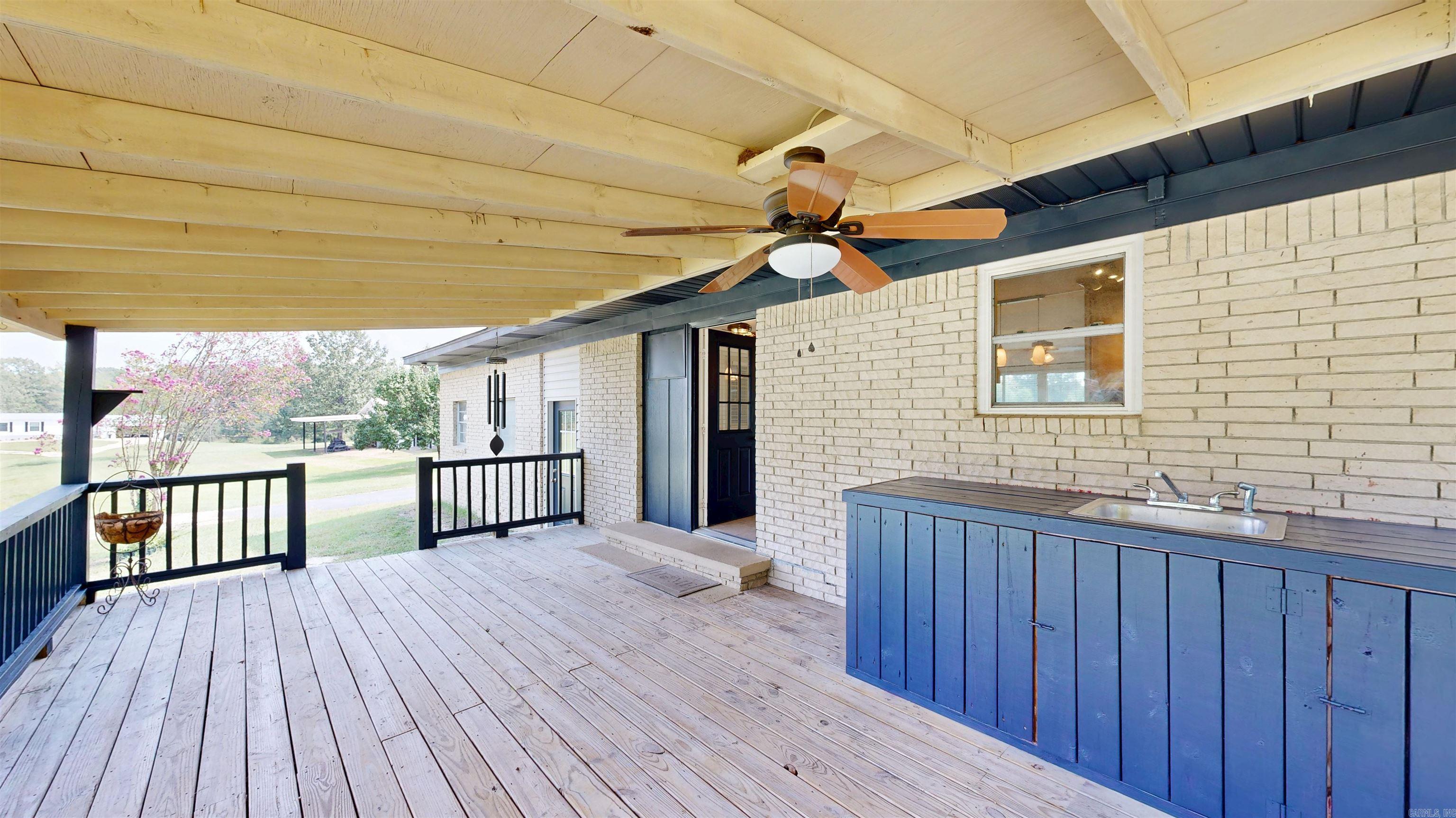 2570 Highway  7  Bismarck, AR