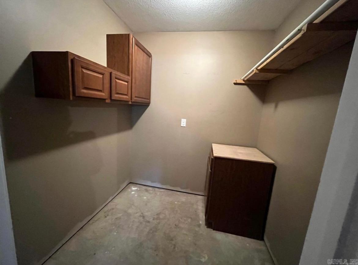 93 County Road 7625 Brookeland, AR 72417