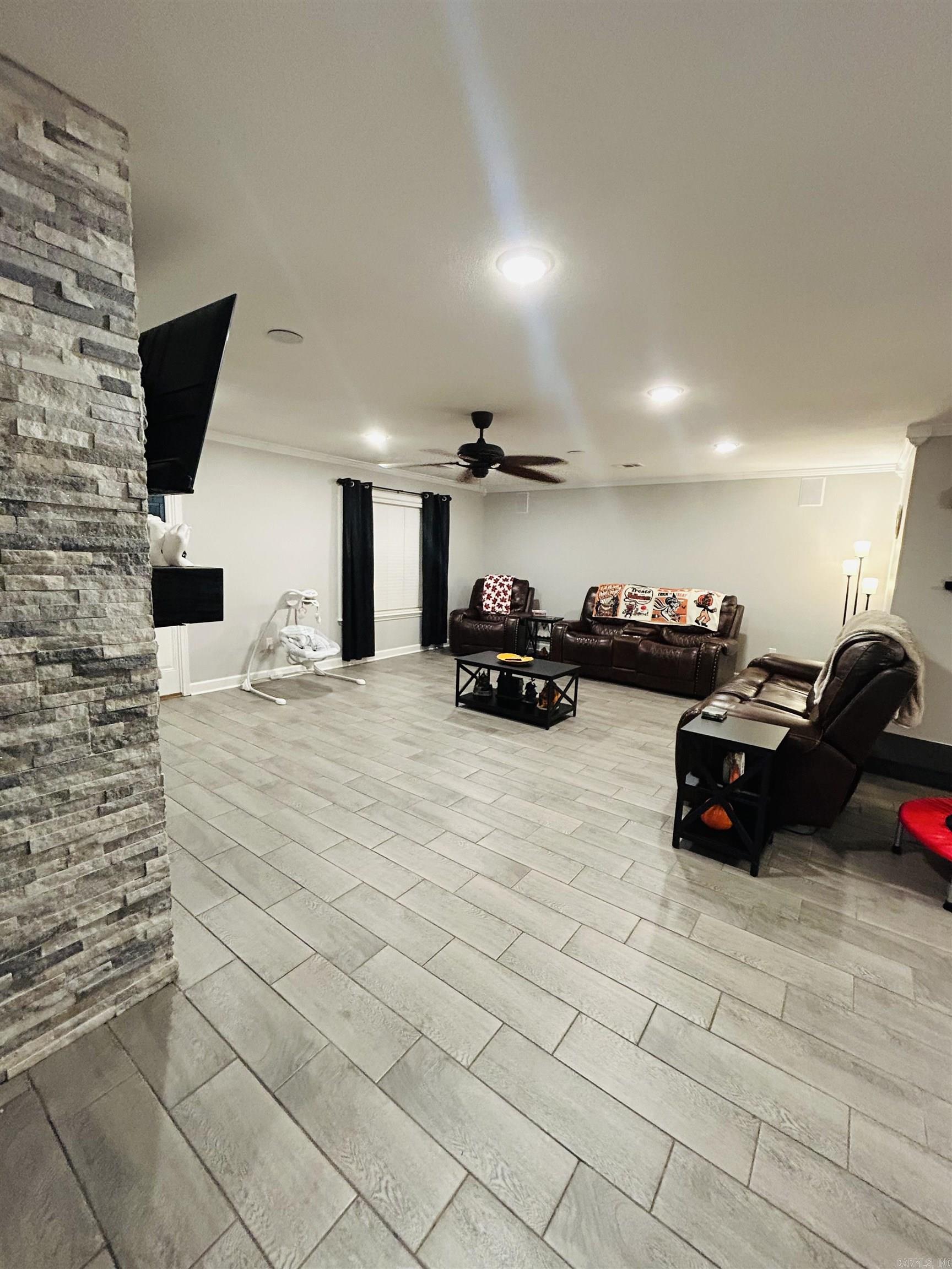 93 County Road 7625 Brookeland, AR 72417