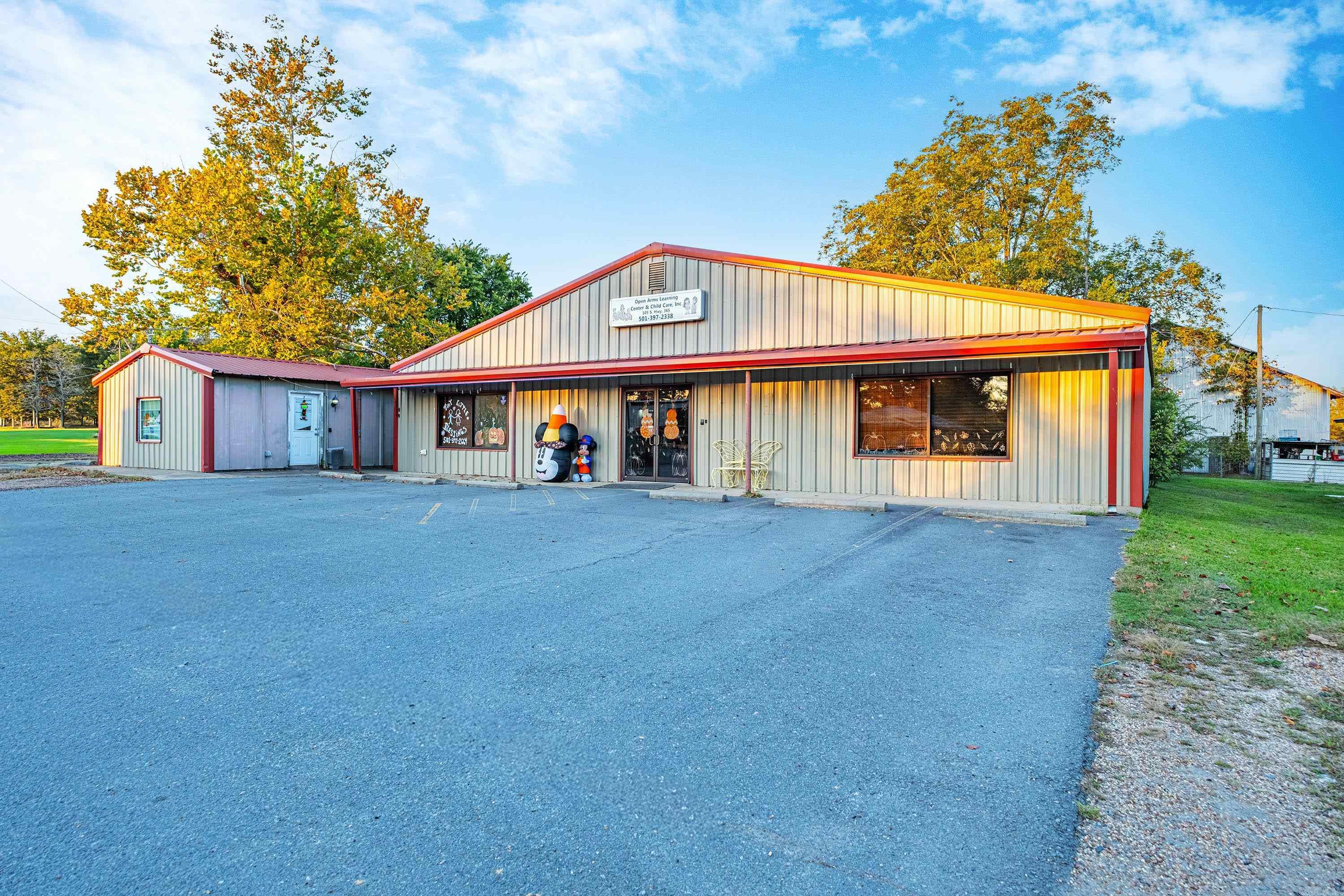 107 S HIghway 365  Redfield, AR