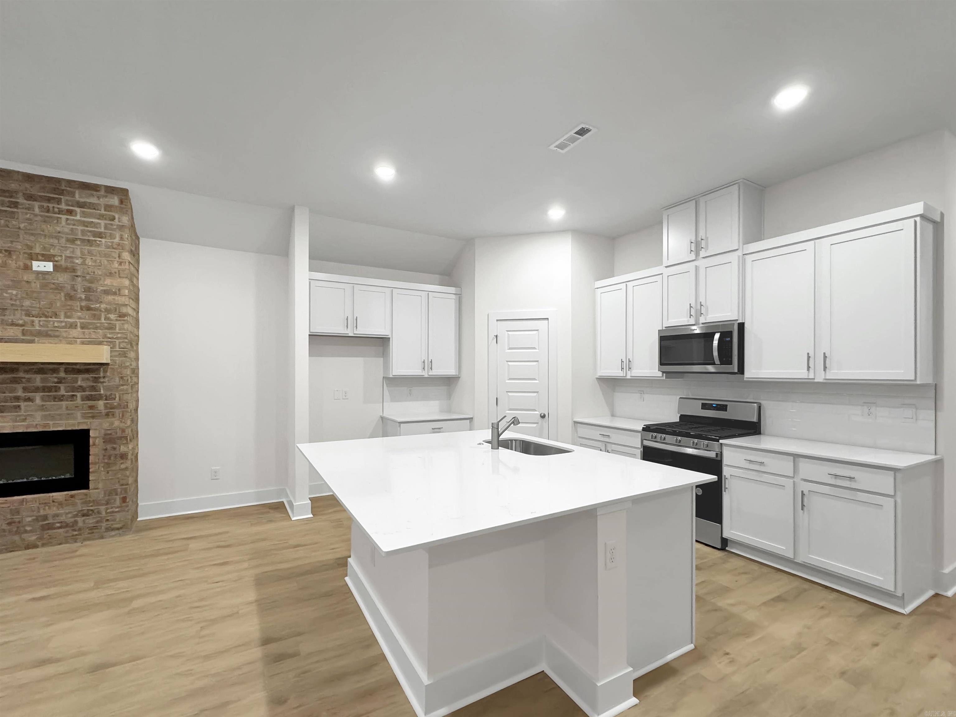 321 Cain  Maumelle, AR