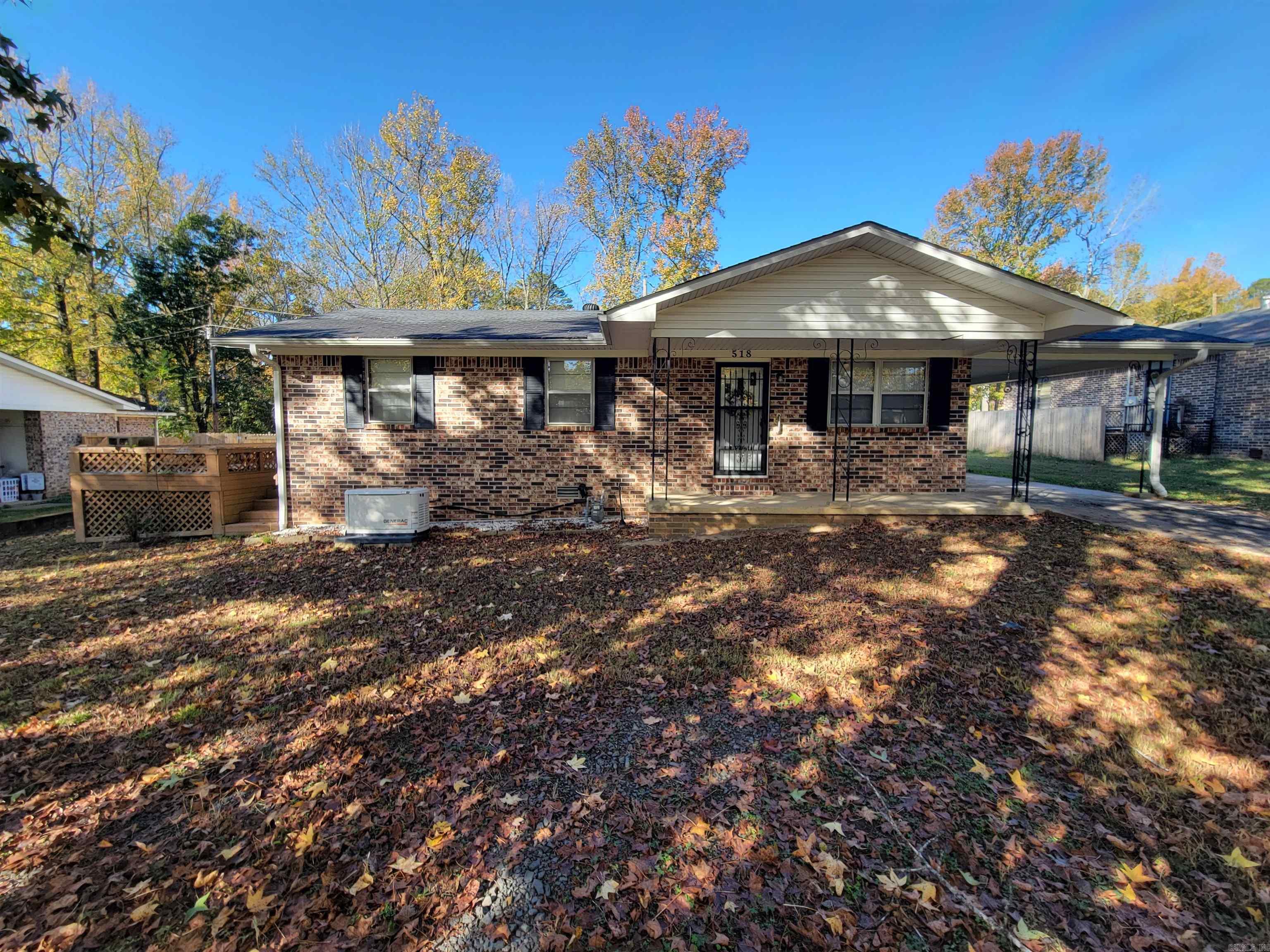 518 Pine St  Clinton, AR