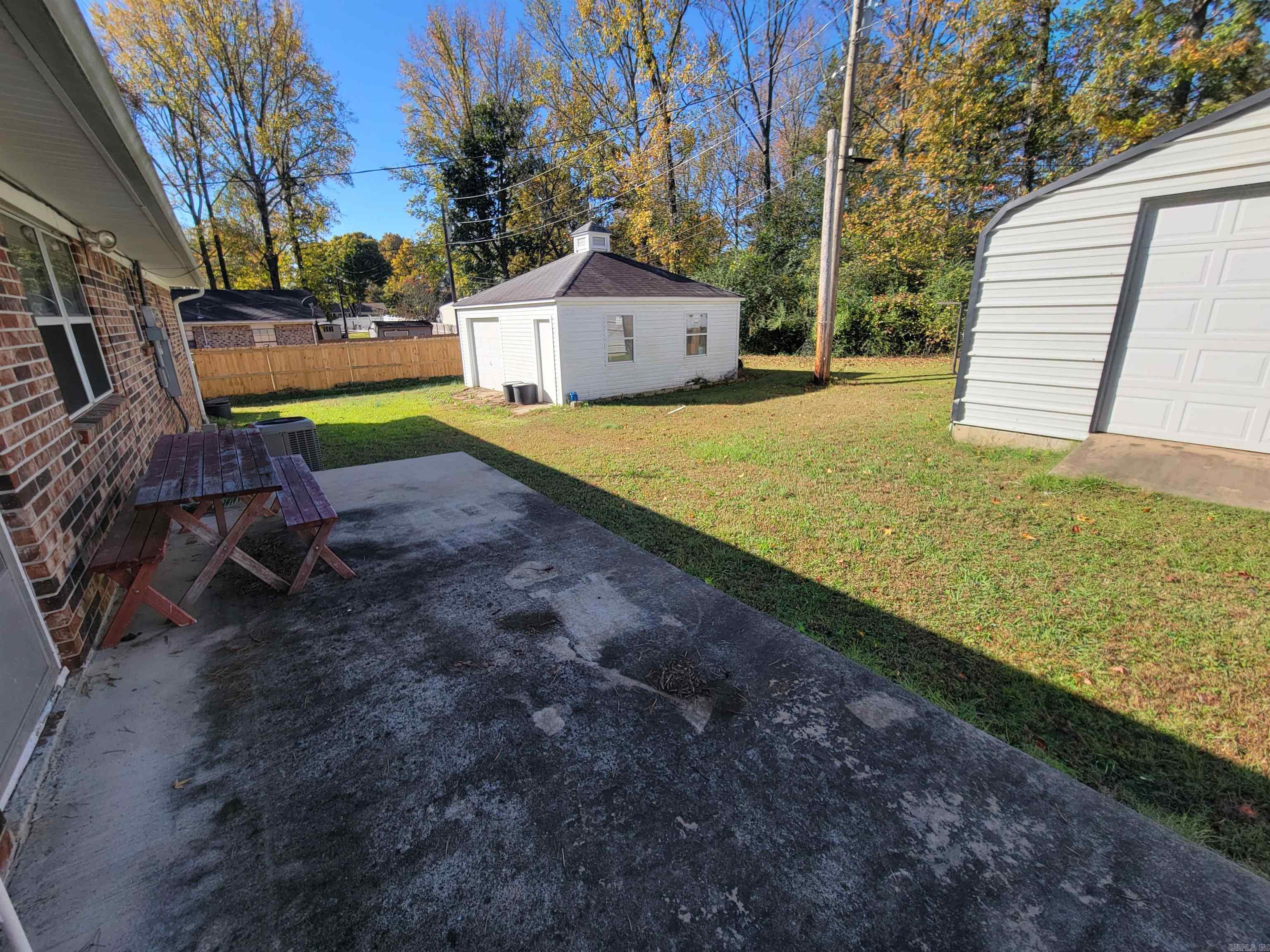 518 Pine St  Clinton, AR