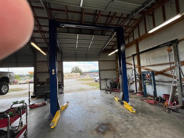 2260 W Main  Mountain View, AR