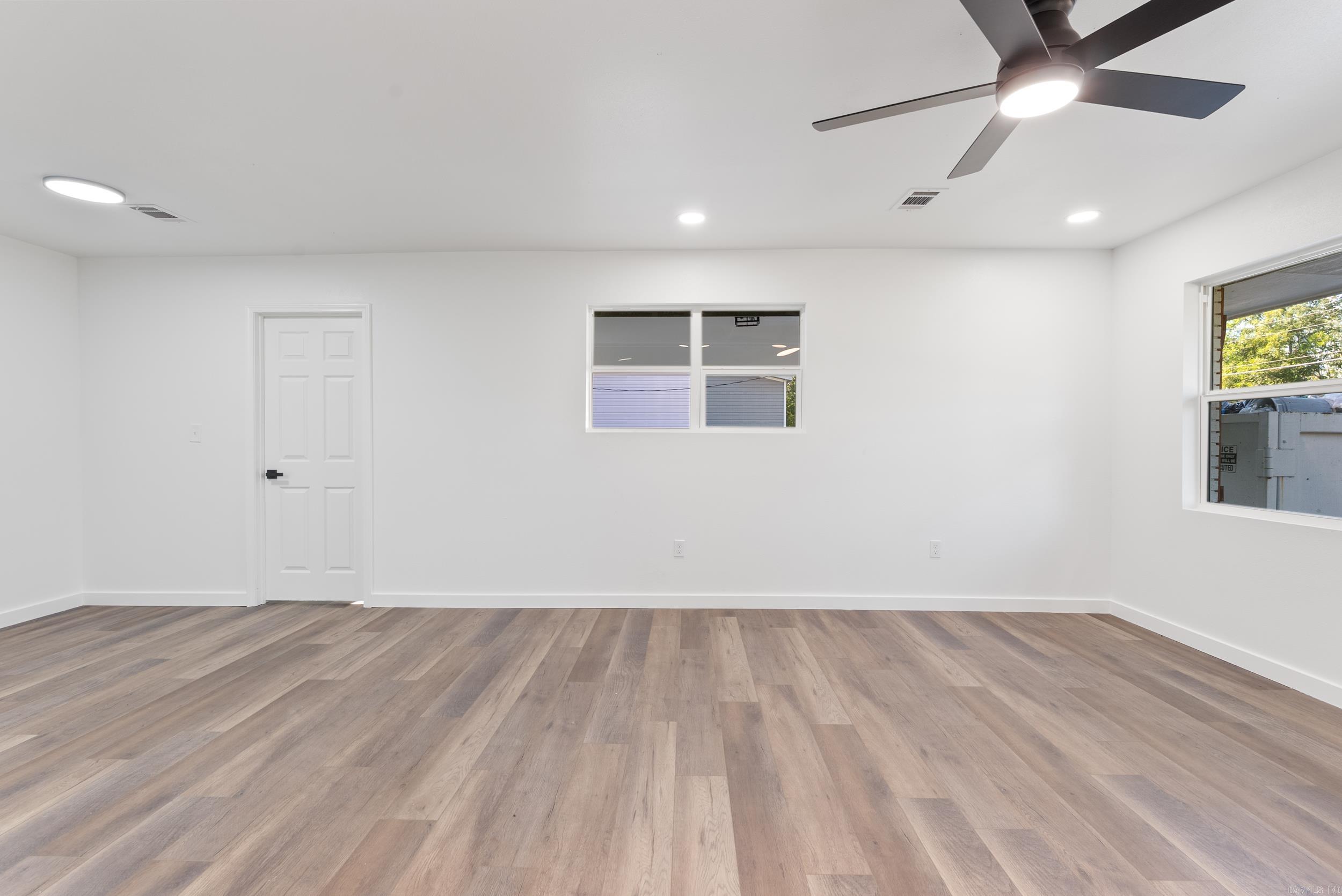 103 Maple  McCrory, AR