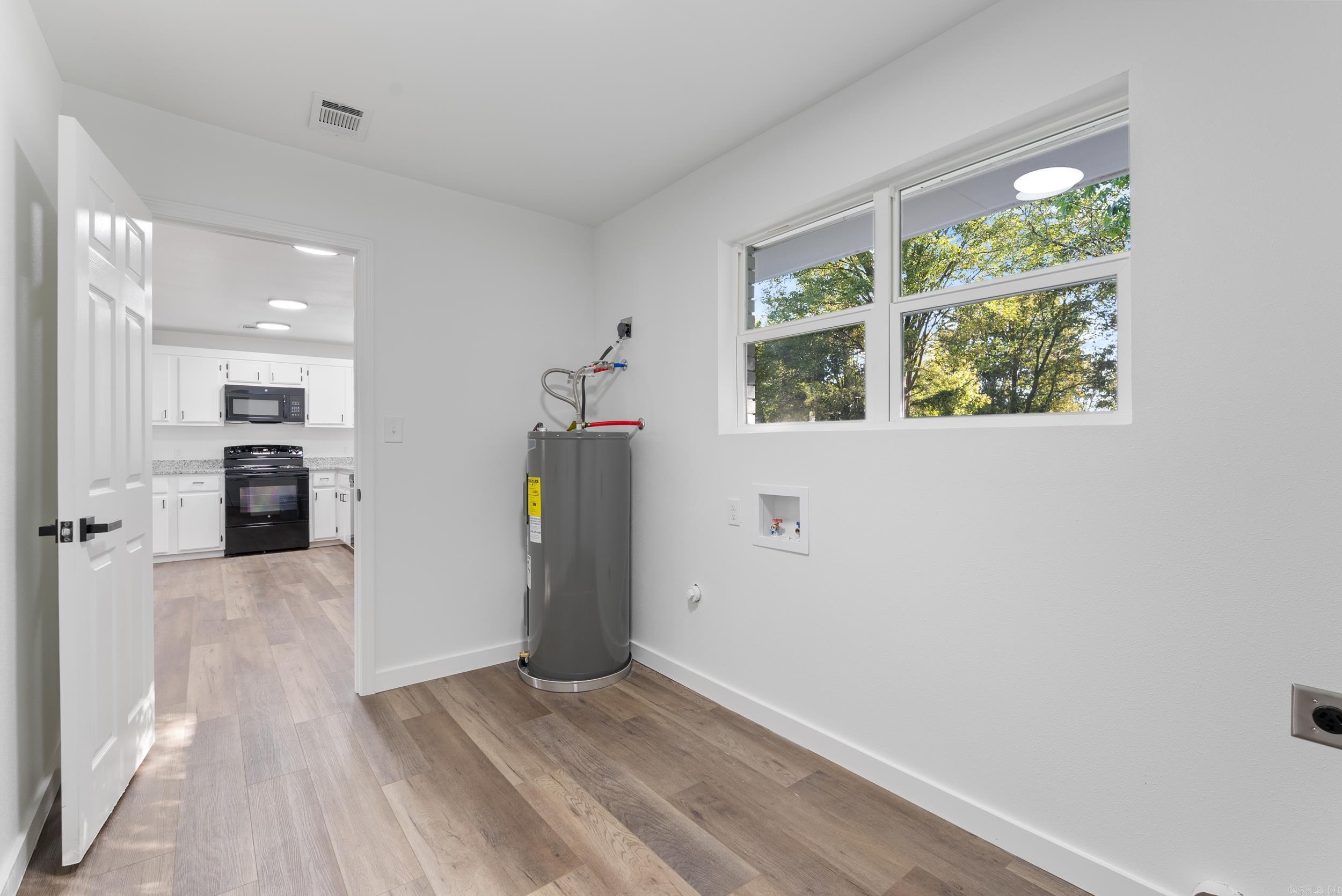 103 Maple  McCrory, AR