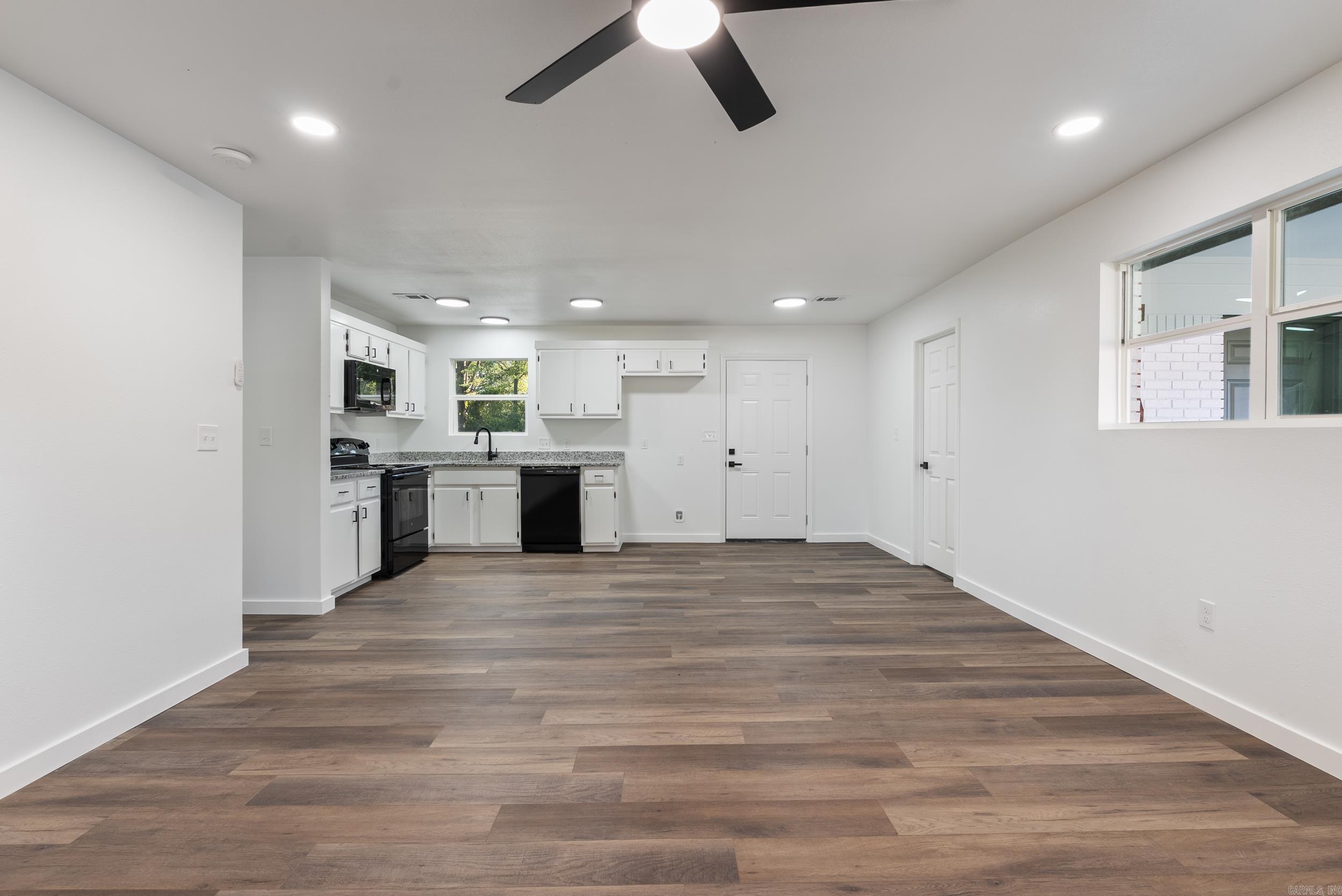 103 Maple  McCrory, AR