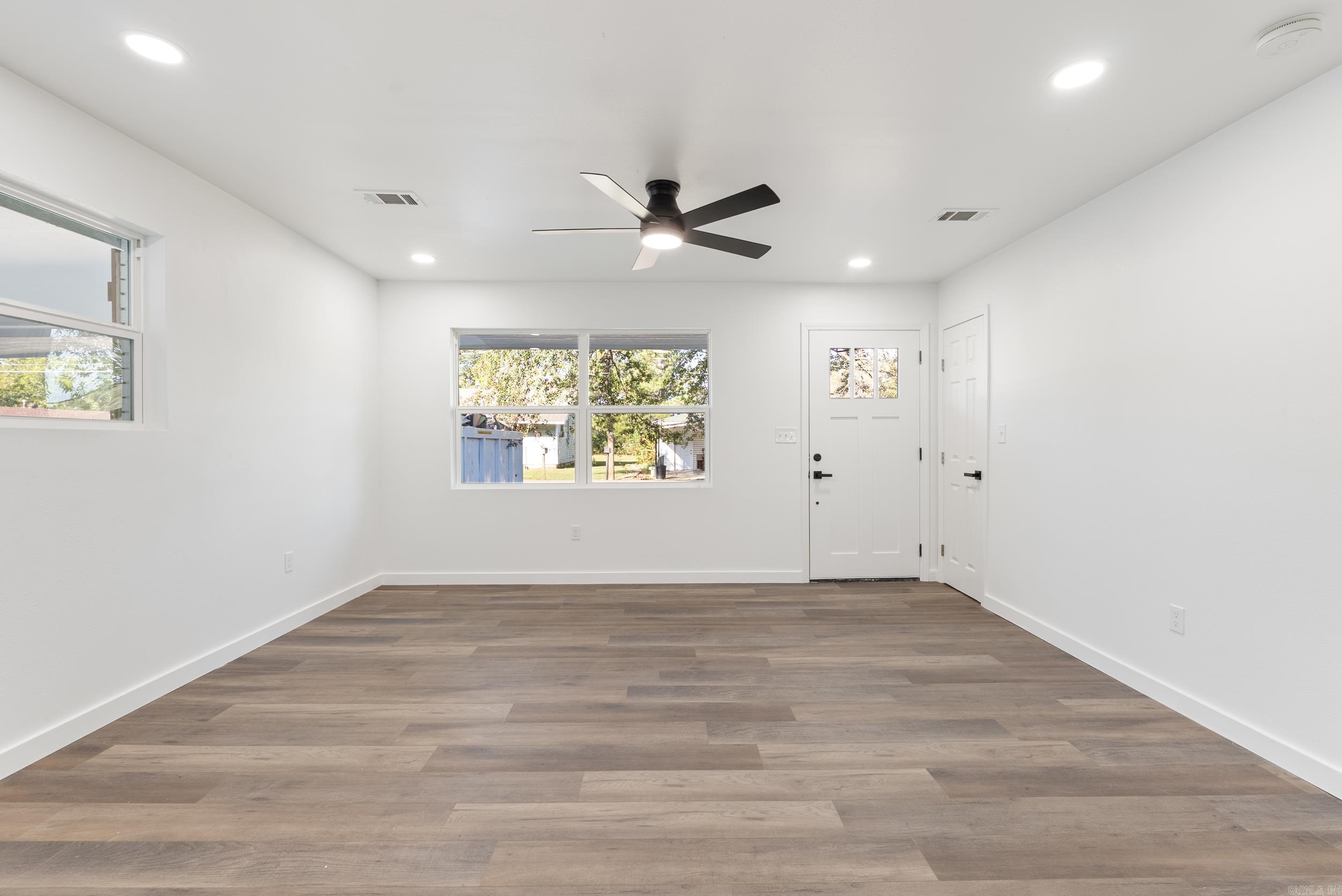 103 Maple  McCrory, AR