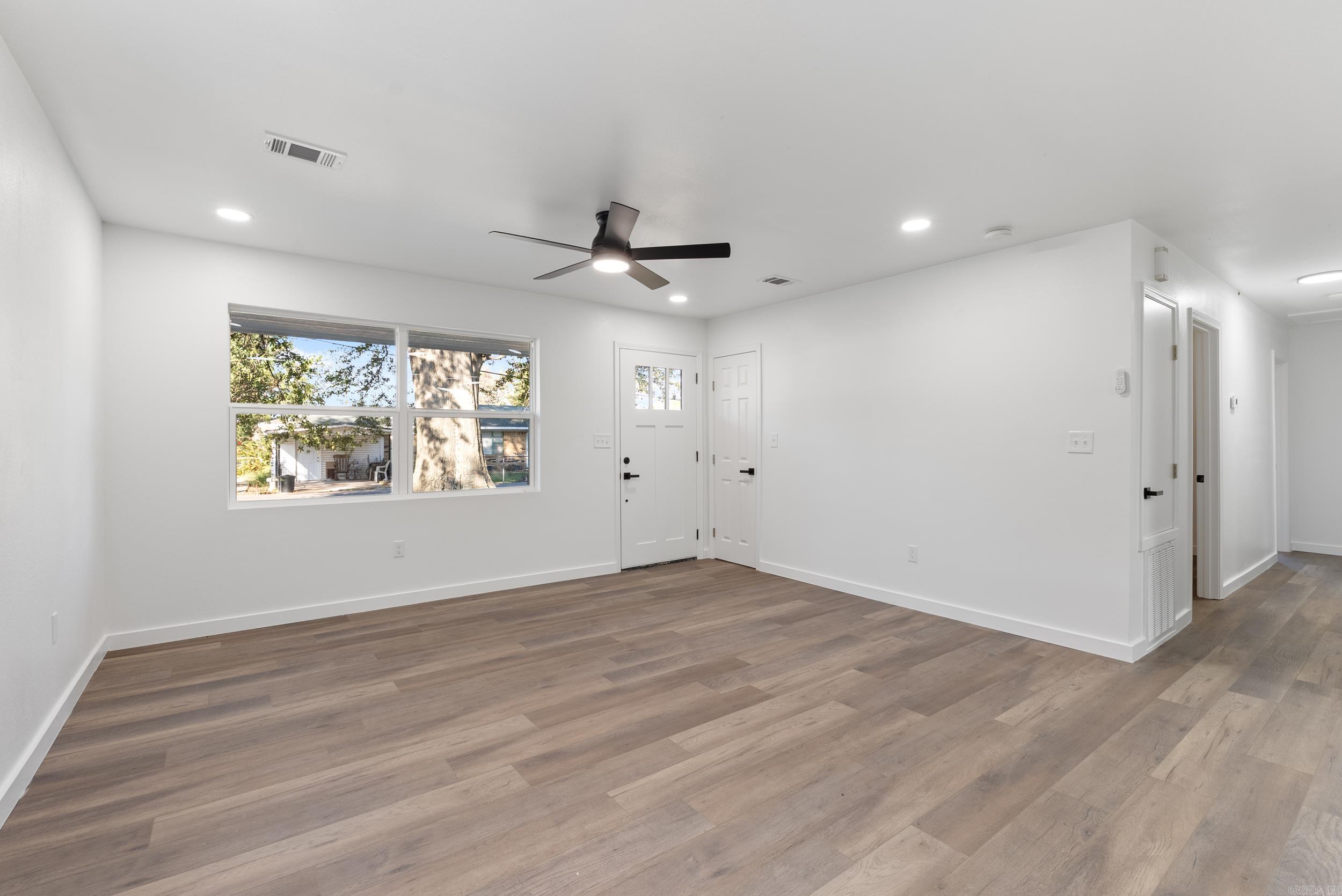 103 Maple  McCrory, AR