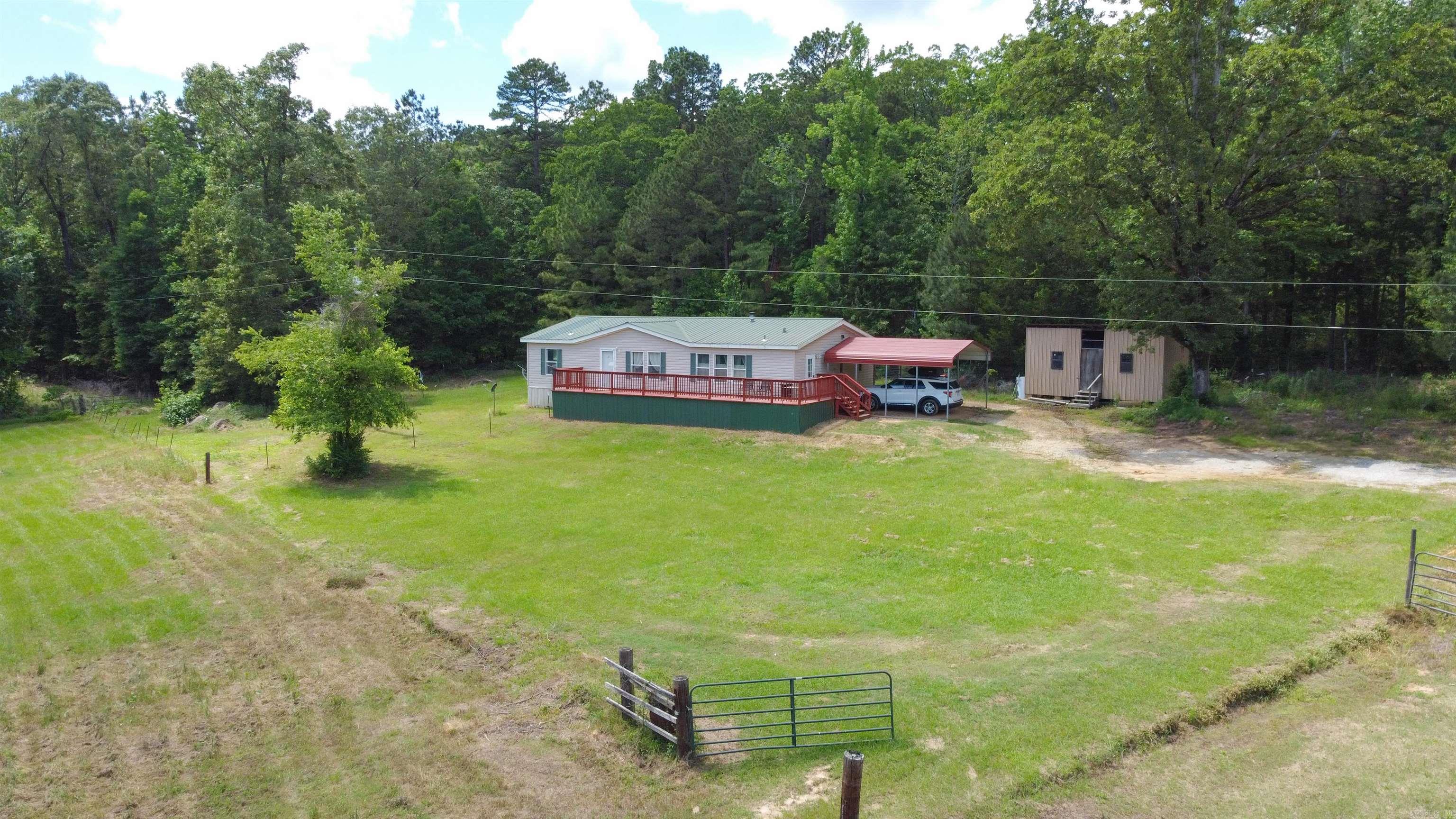 3388 County Road 4223  Bivins, TX