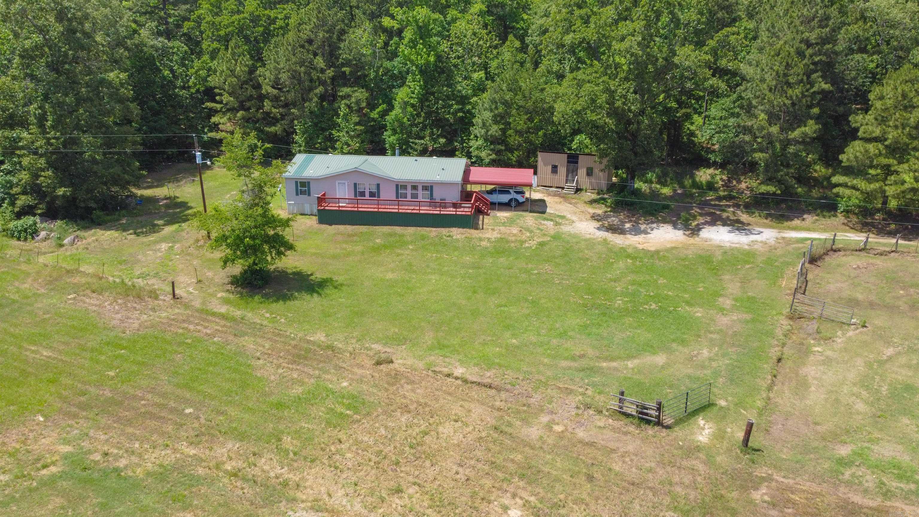 3388 County Road 4223  Bivins, TX