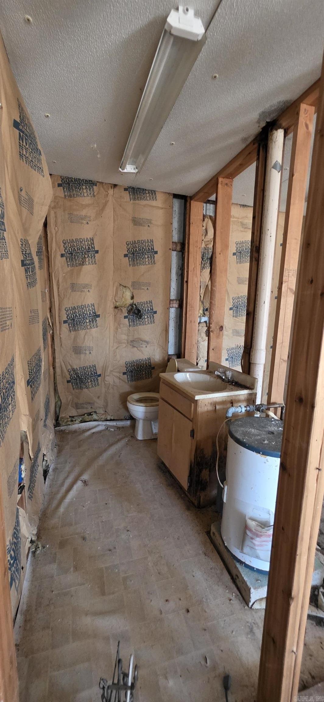 4060 Highway  63 Mammoth Spring, AR 72554