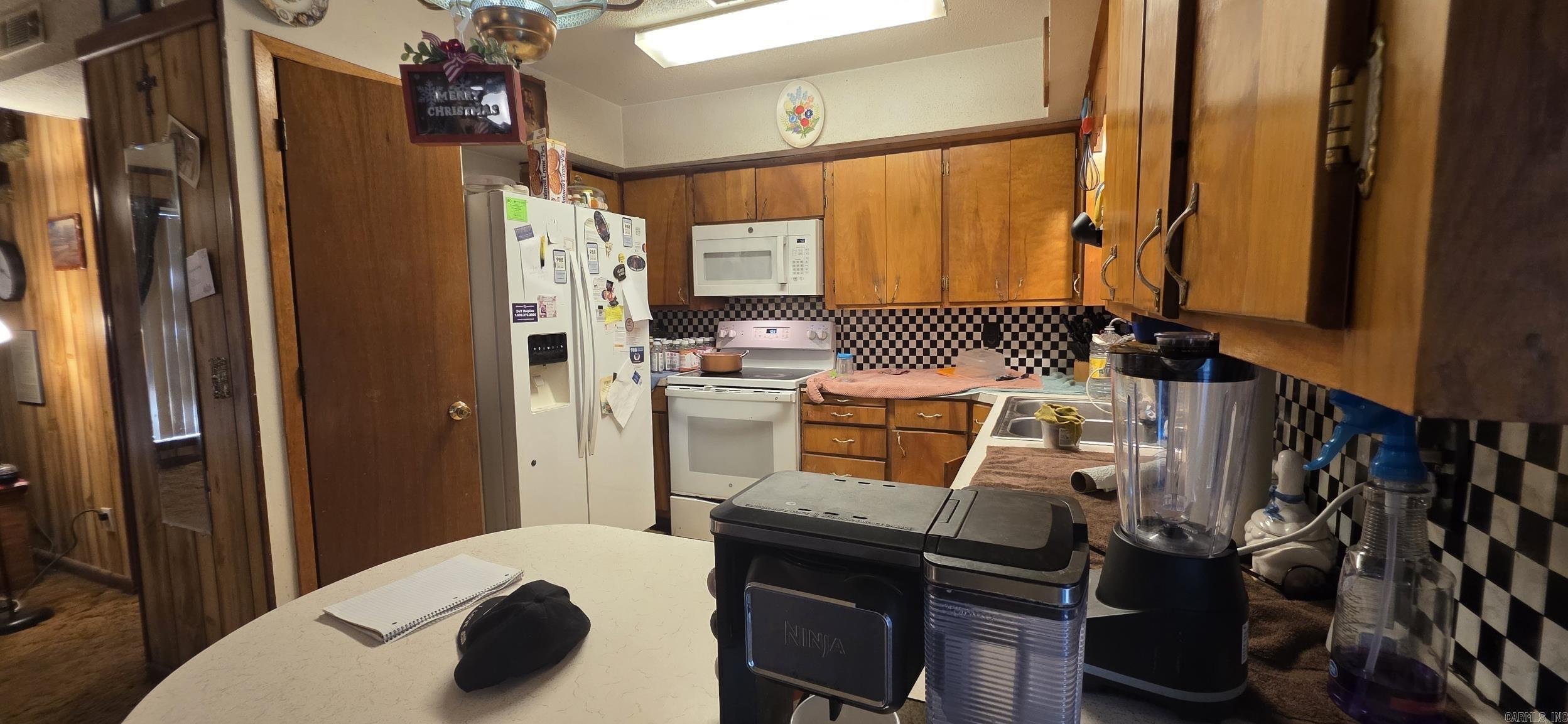 4060 Highway  63 Mammoth Spring, AR 72554