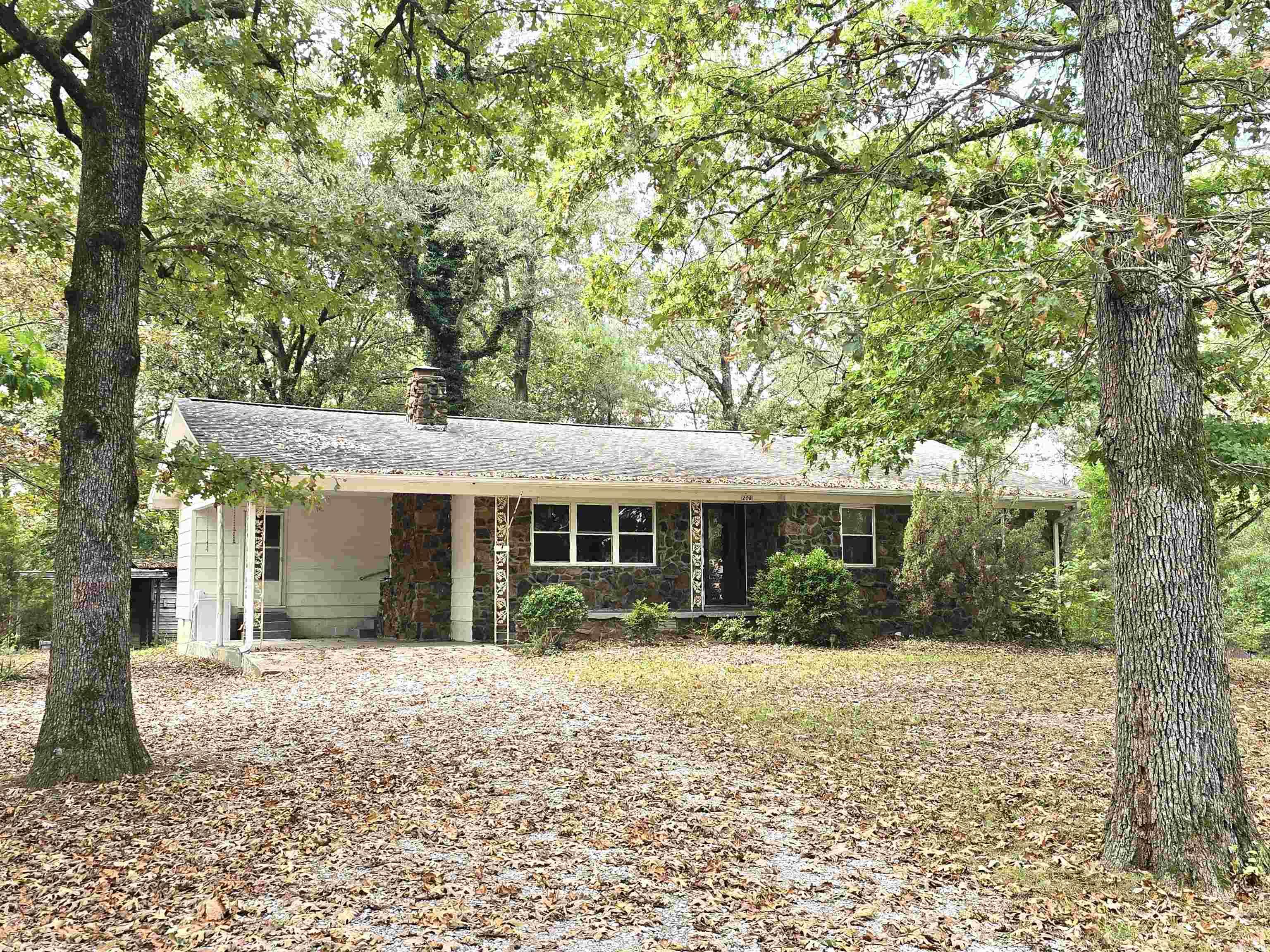 208 Violet Street Batesville, AR 72501