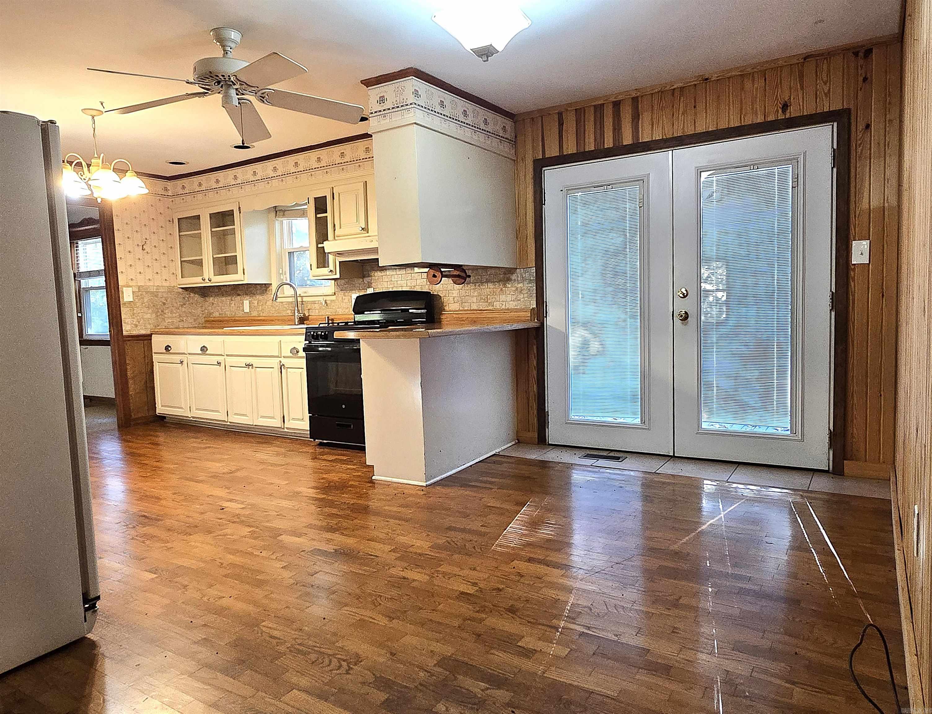 208 Violet Street Batesville, AR 72501