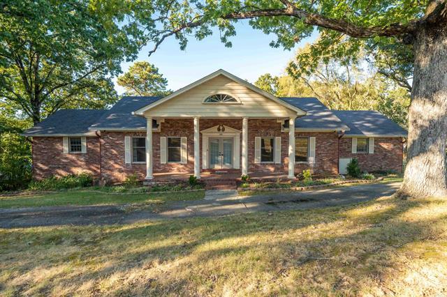 191  Taylor  Hot Springs, AR