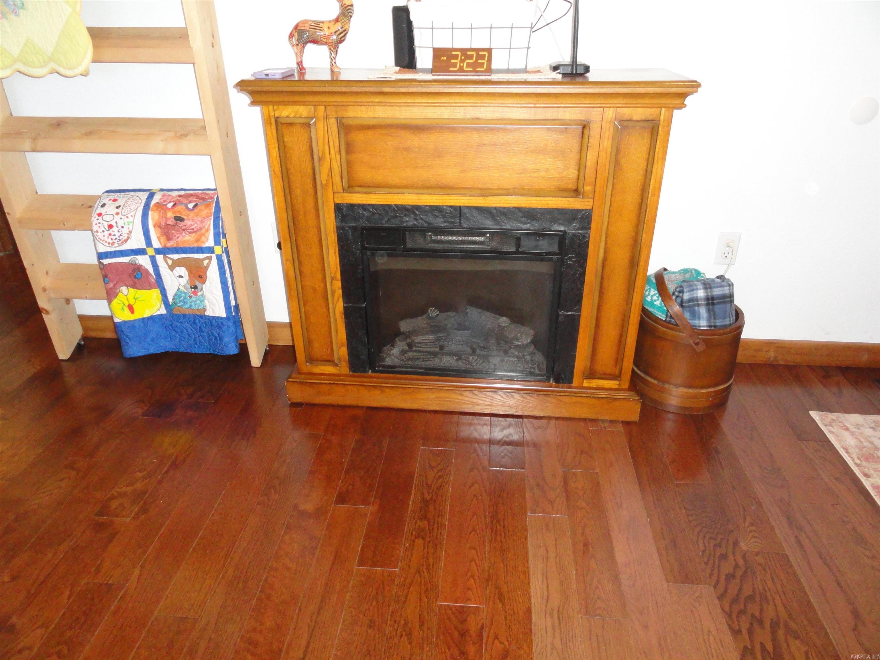 104 Kenzo  Saint Joe, AR