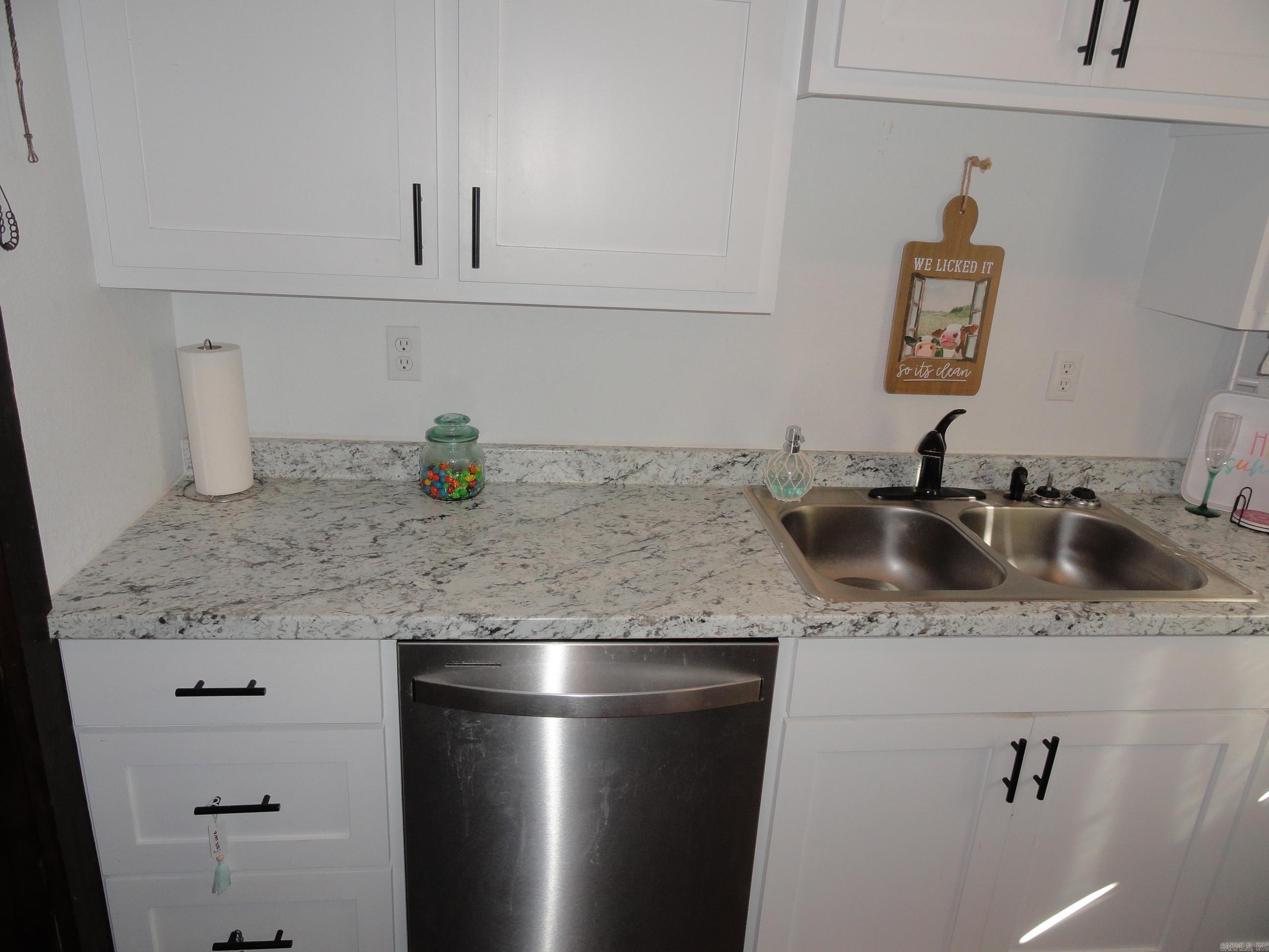 104 Kenzo  Saint Joe, AR