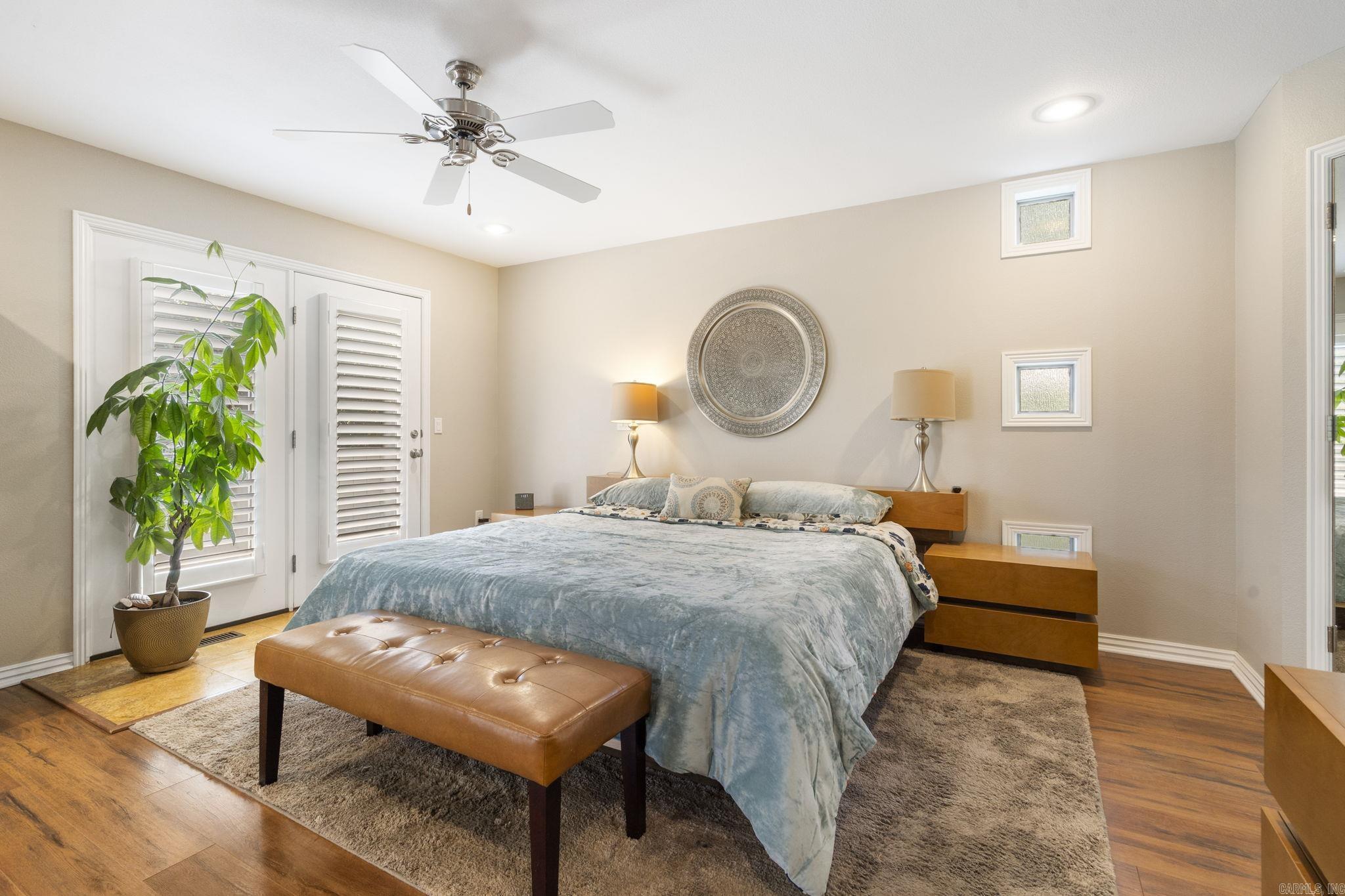 1140 E Lakefront Drive  Fayetteville, AR