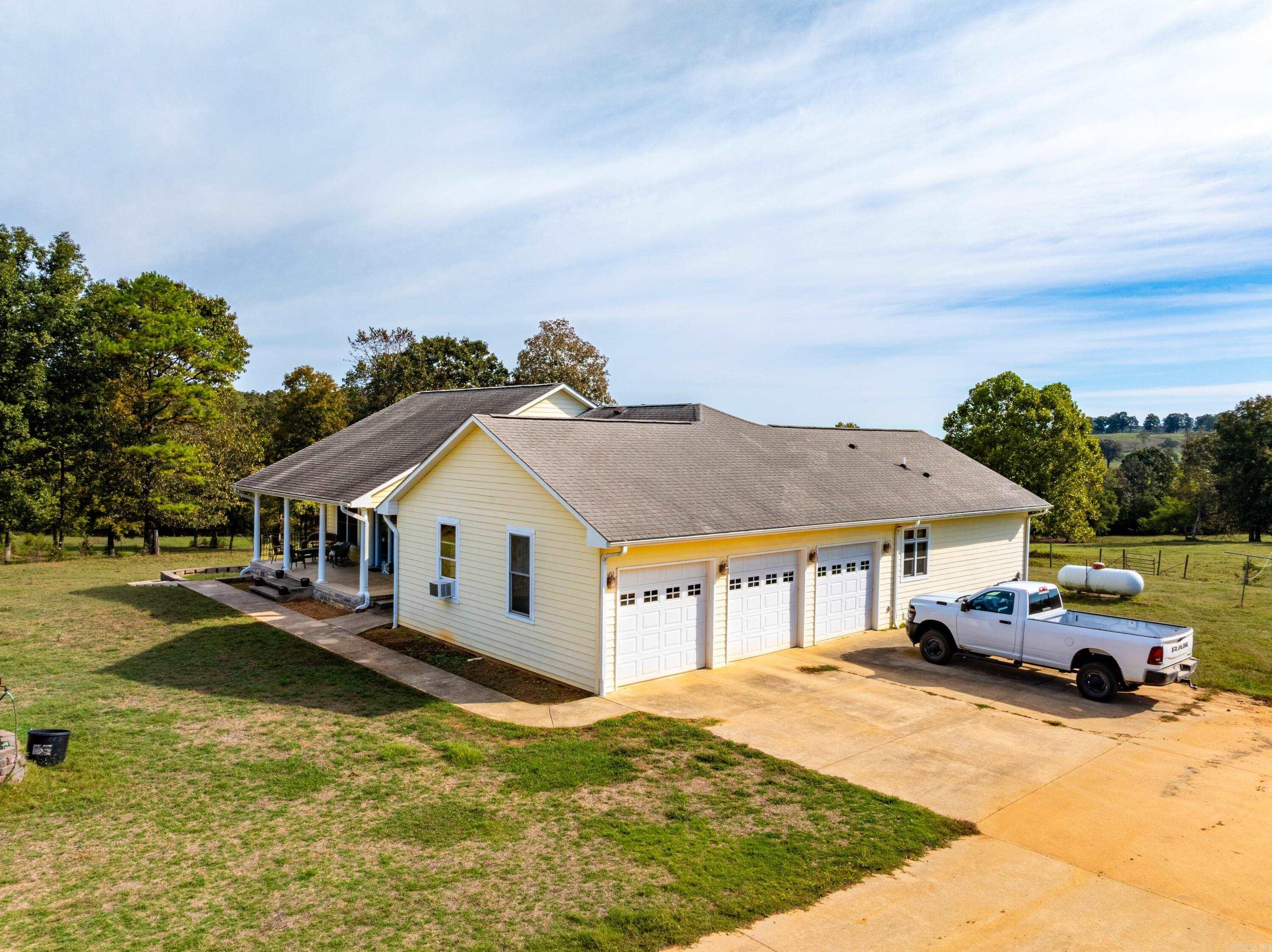 345 Backbone Road Evening Shade, AR 72432