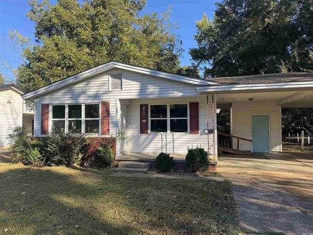 100 W Lincoln  Searcy, AR