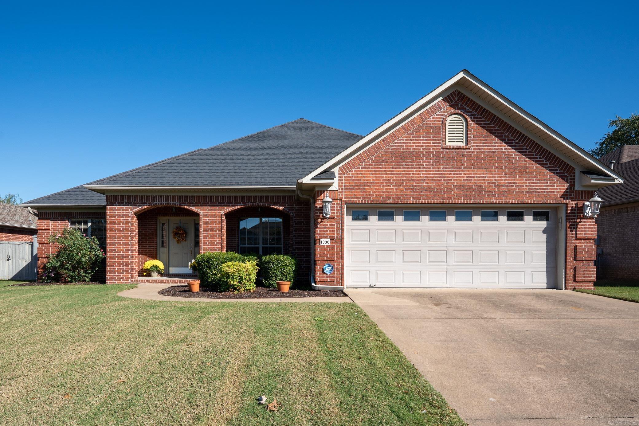 1330 Crosspoint Road