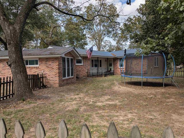 1104 S 65  McGehee, AR