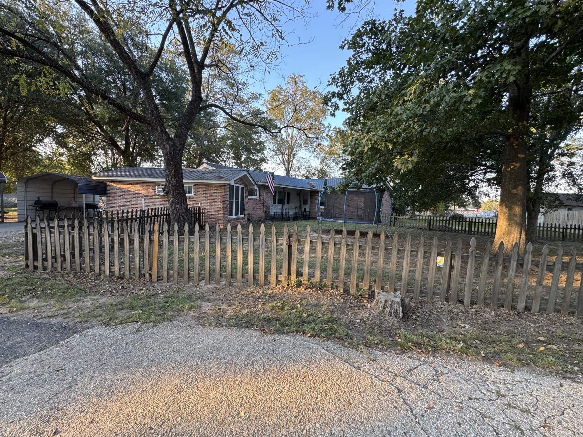 1104 S 65  McGehee, AR