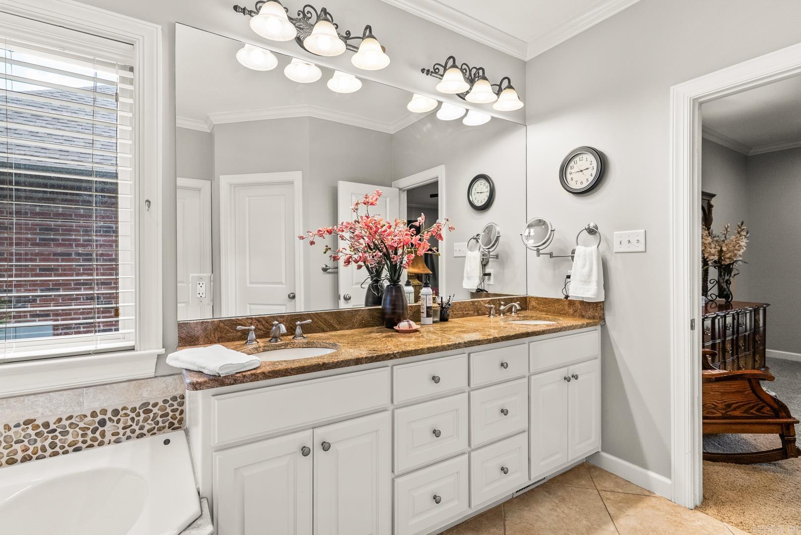 13717 Foxfield  Little Rock, AR