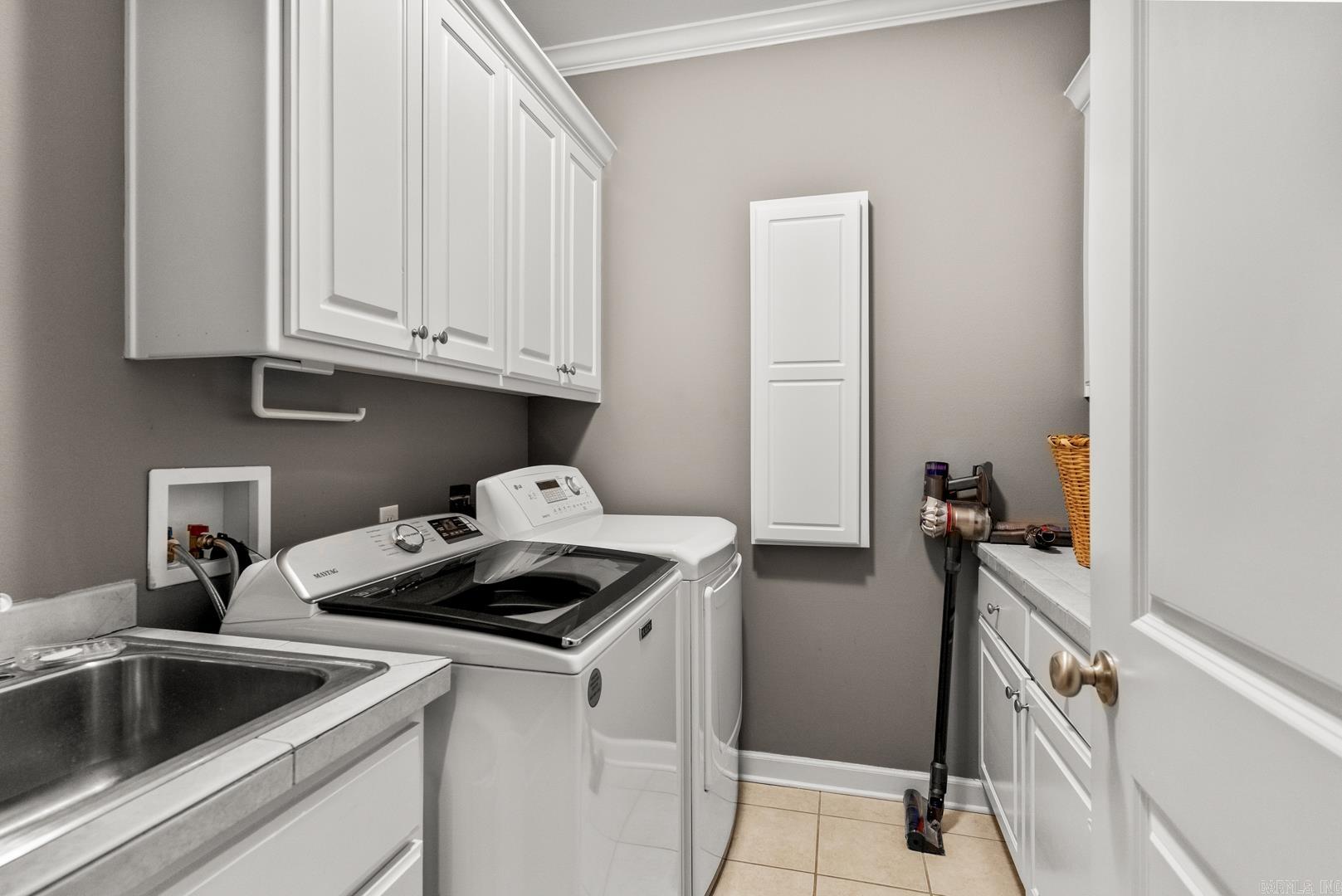 13717 Foxfield  Little Rock, AR