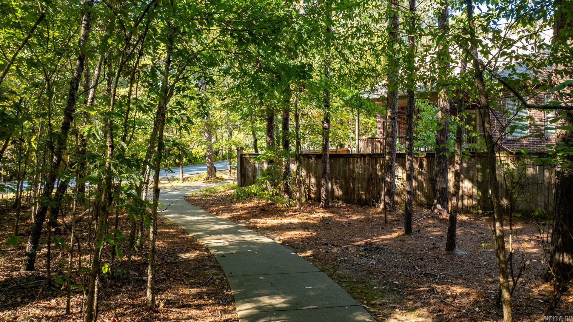 13717 Foxfield  Little Rock, AR