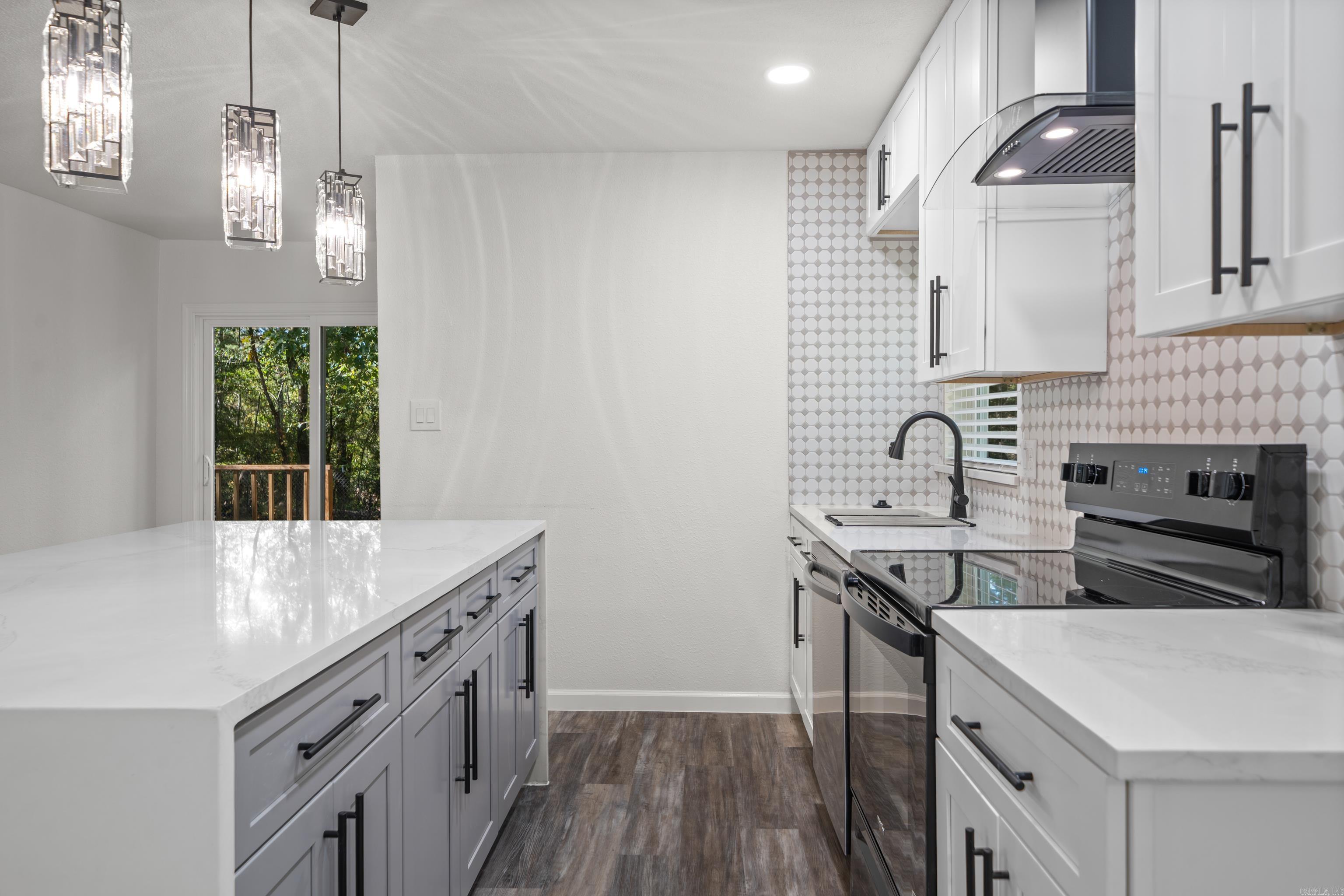 221 Old Bear Rd  Royal, AR