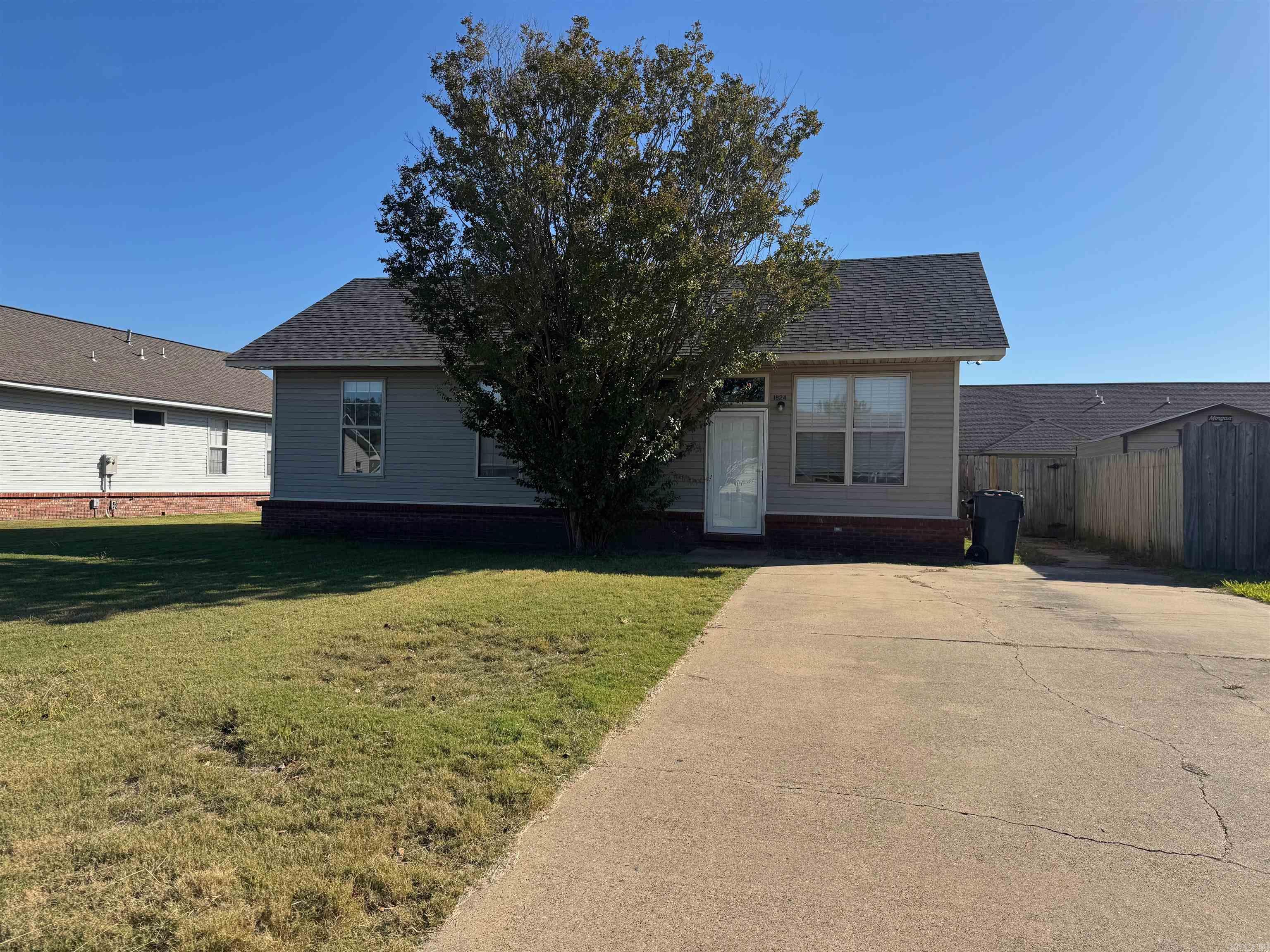 1824 Dara  Jonesboro, AR