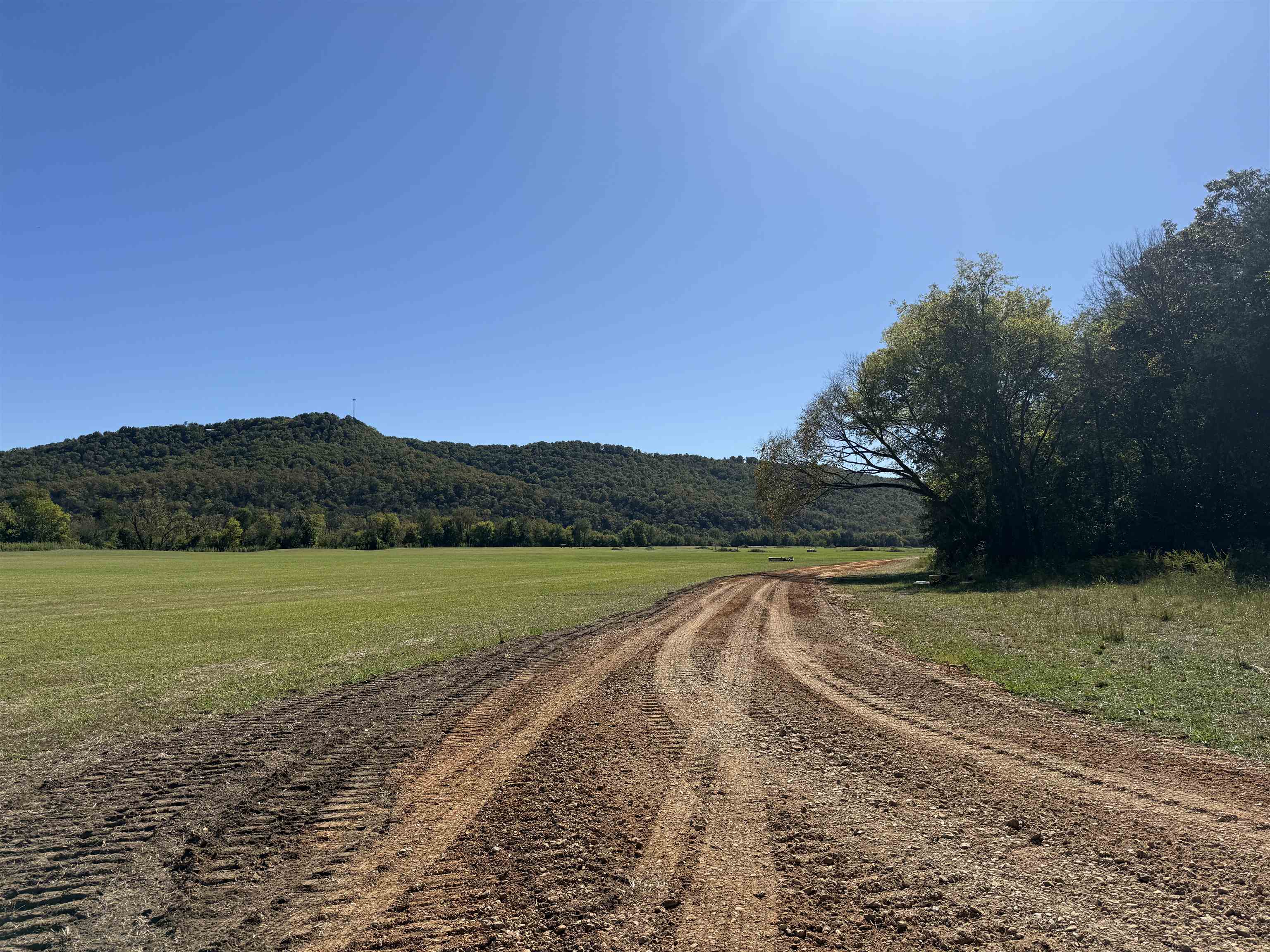 70A Highway 5 North  Mountain View, AR