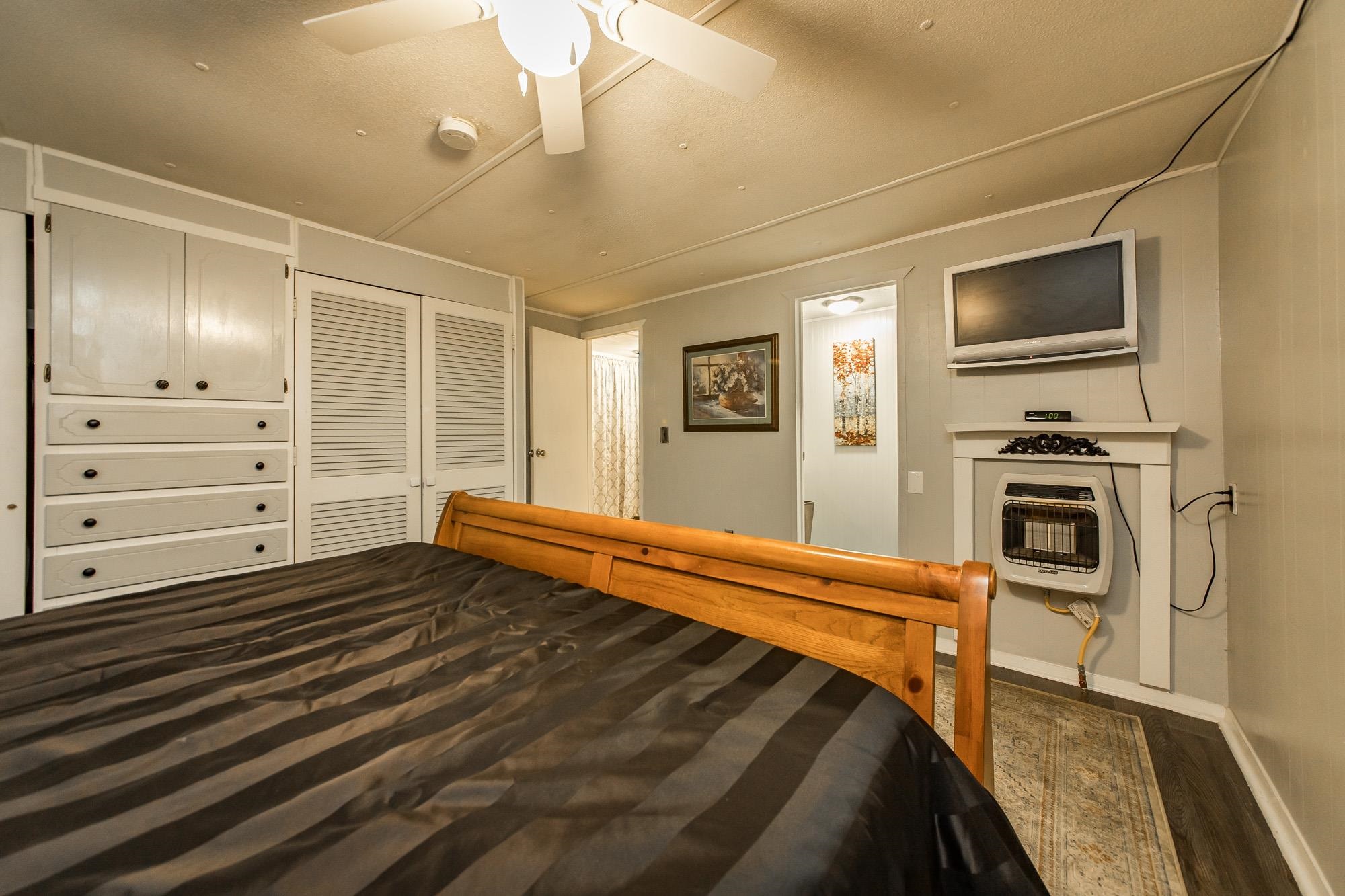 120 Branch Lane  Greers Ferry, AR