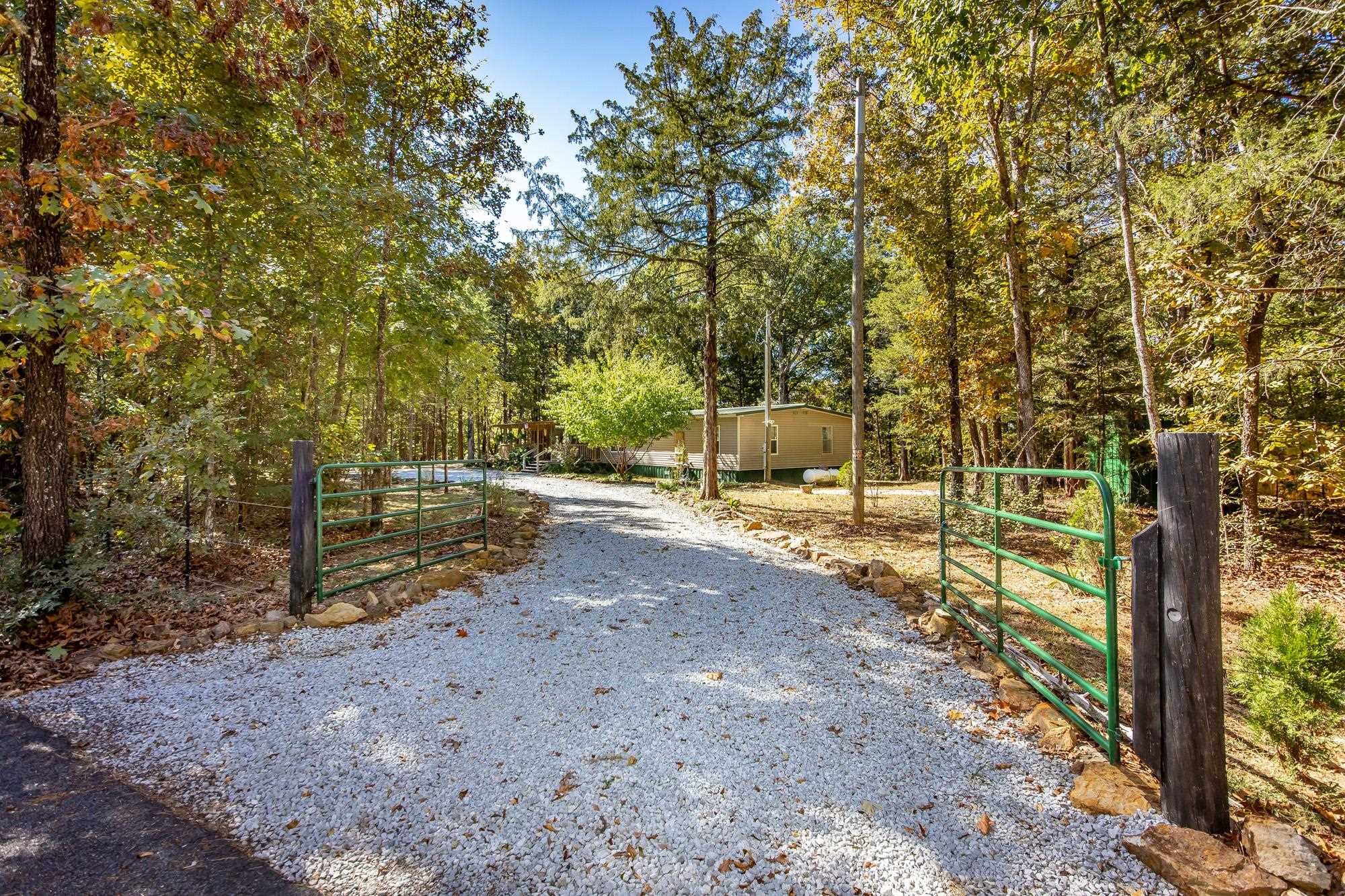 120 Branch Lane  Greers Ferry, AR