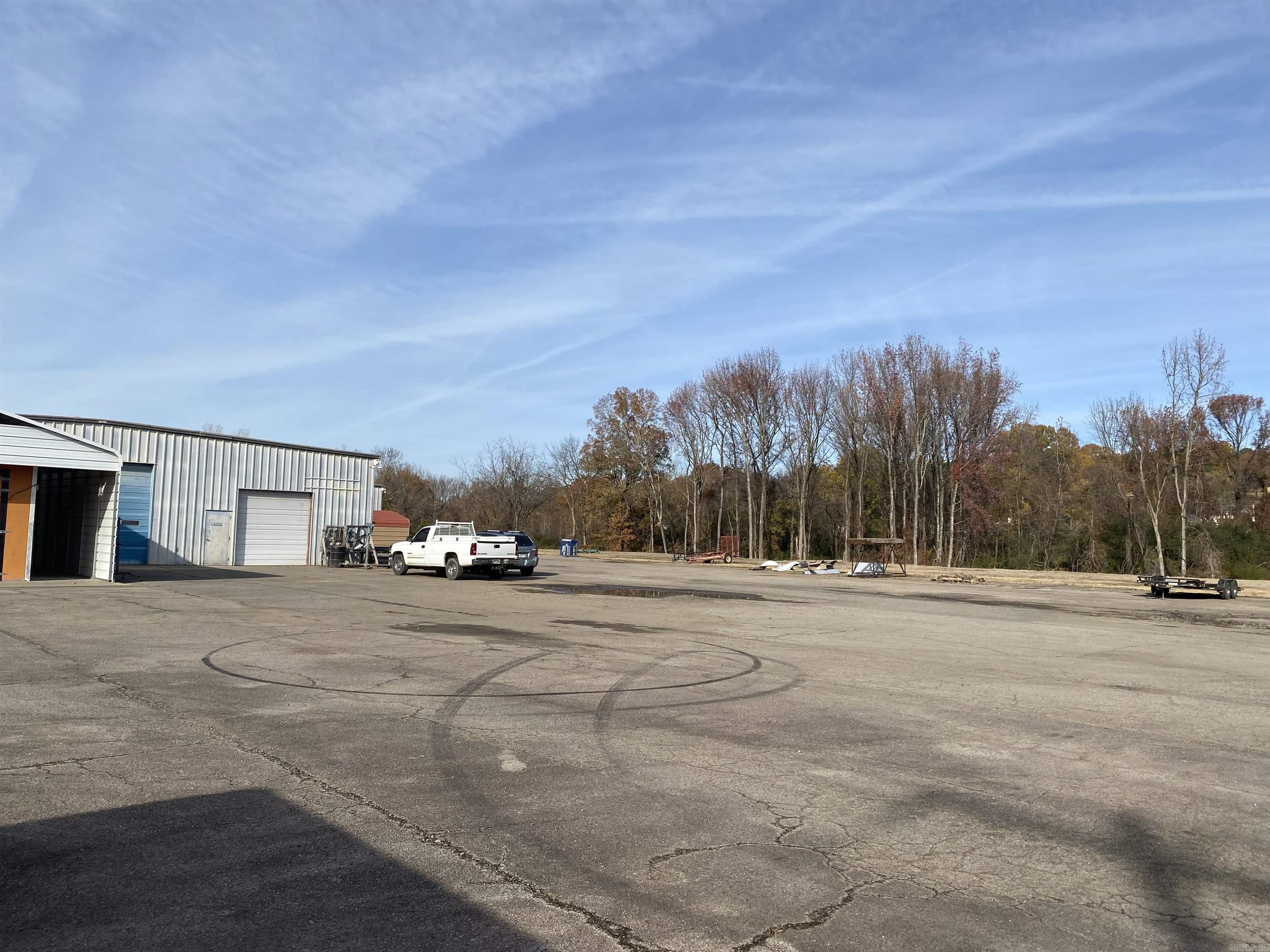 1215 E Broadway  Morrilton, AR