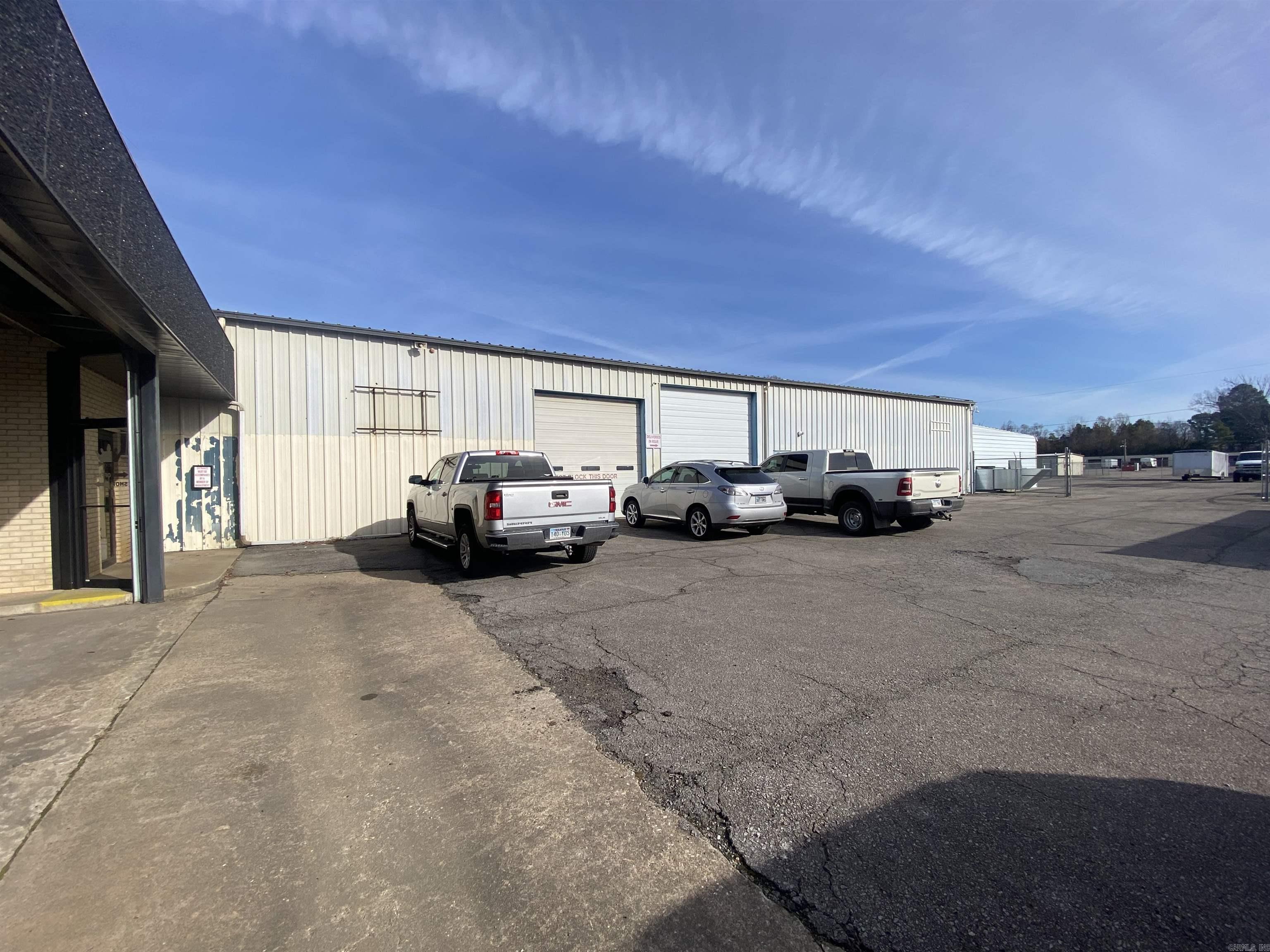 1215 E Broadway  Morrilton, AR