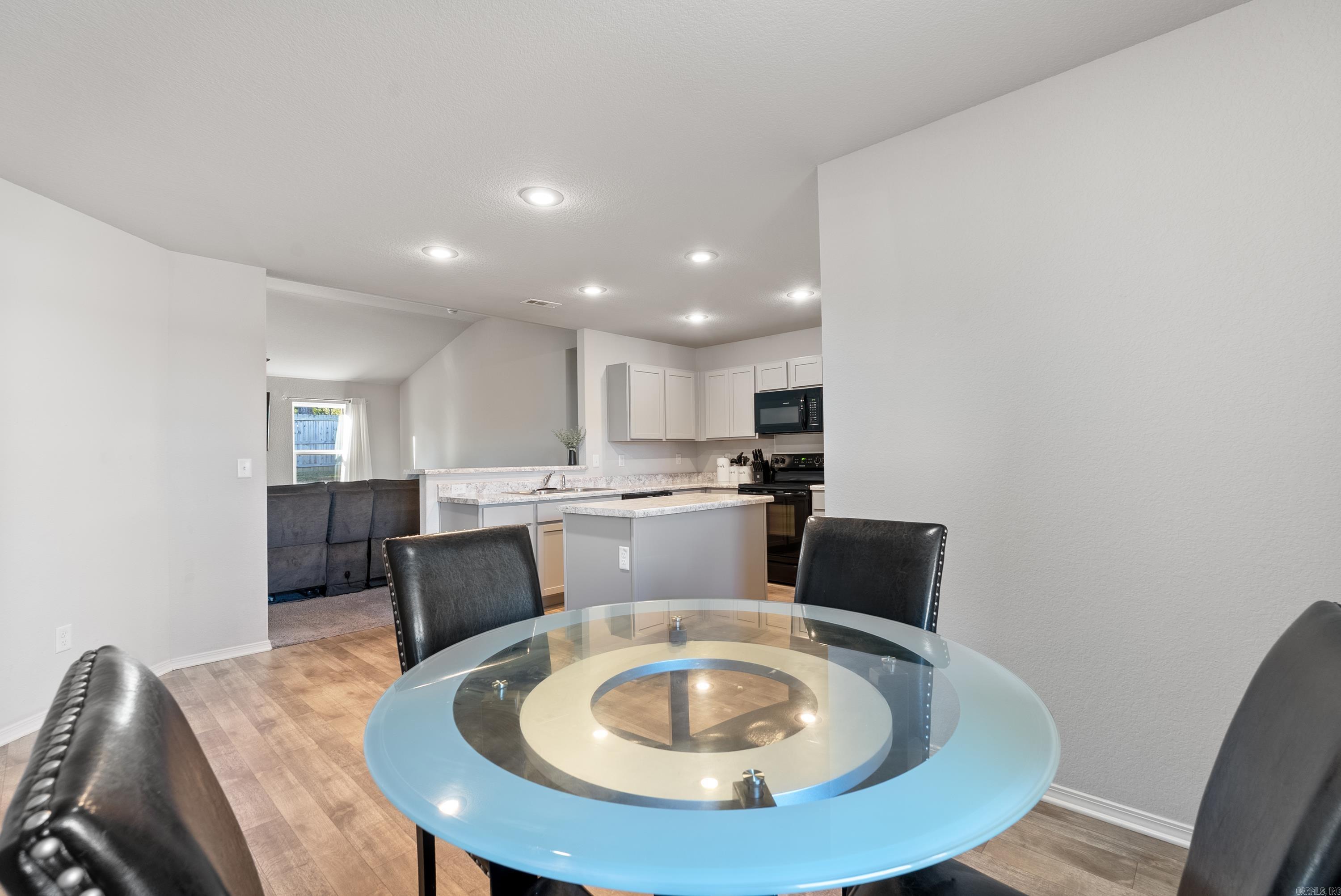 7009 Woodsgate Cove Alexander, AR 72002