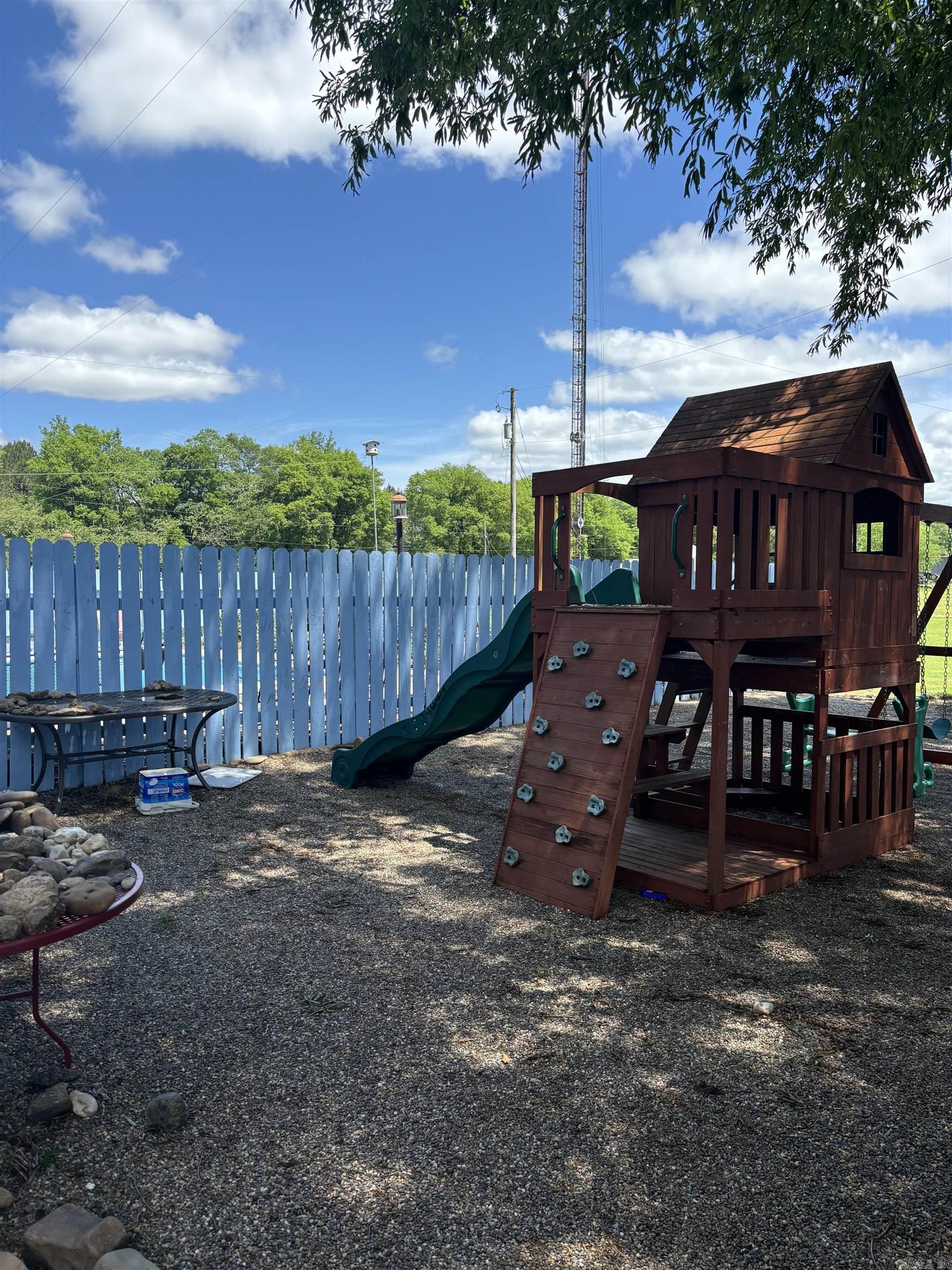 1701 S Washington  Murfreesboro, AR