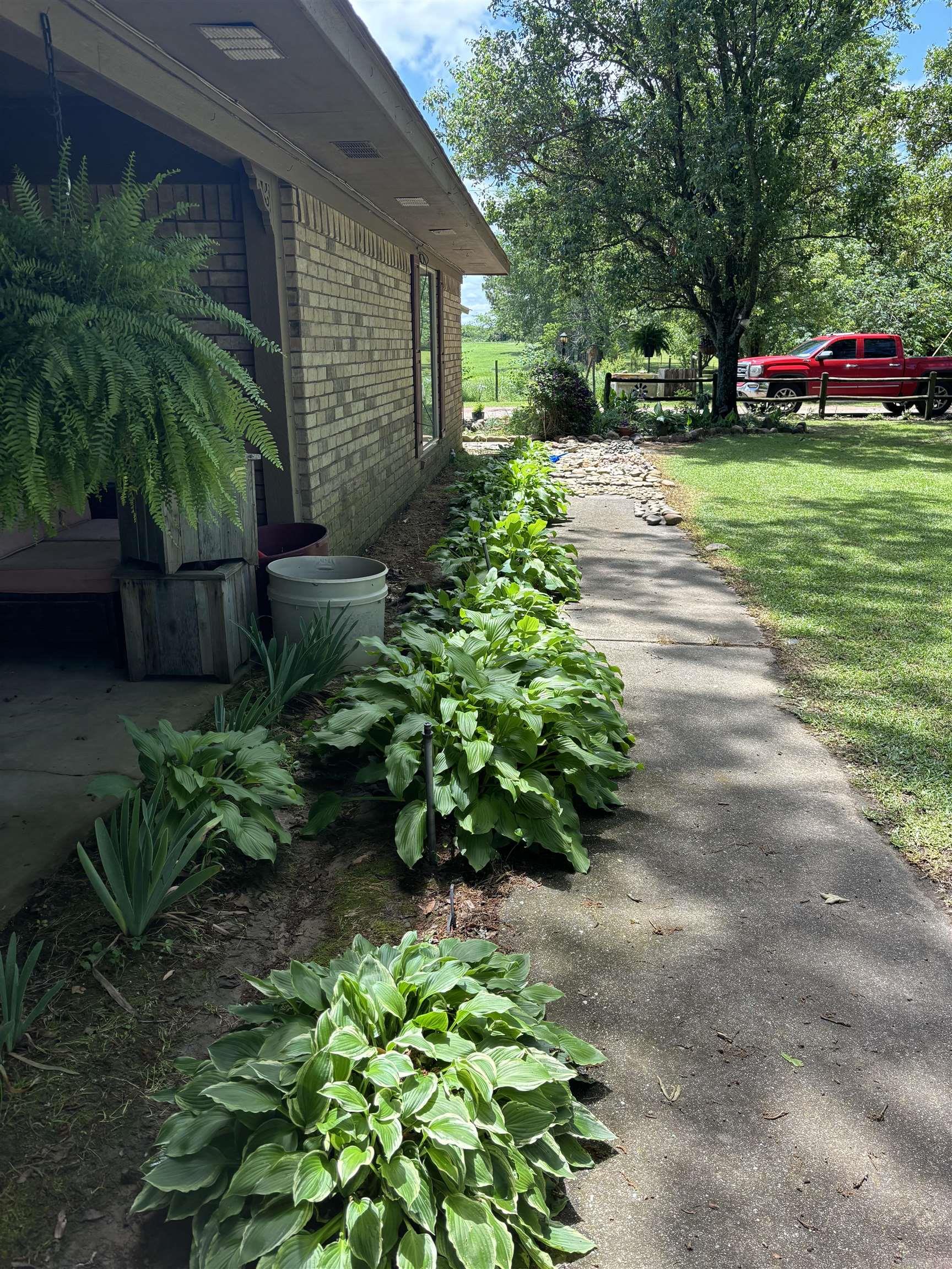 1701 S Washington  Murfreesboro, AR