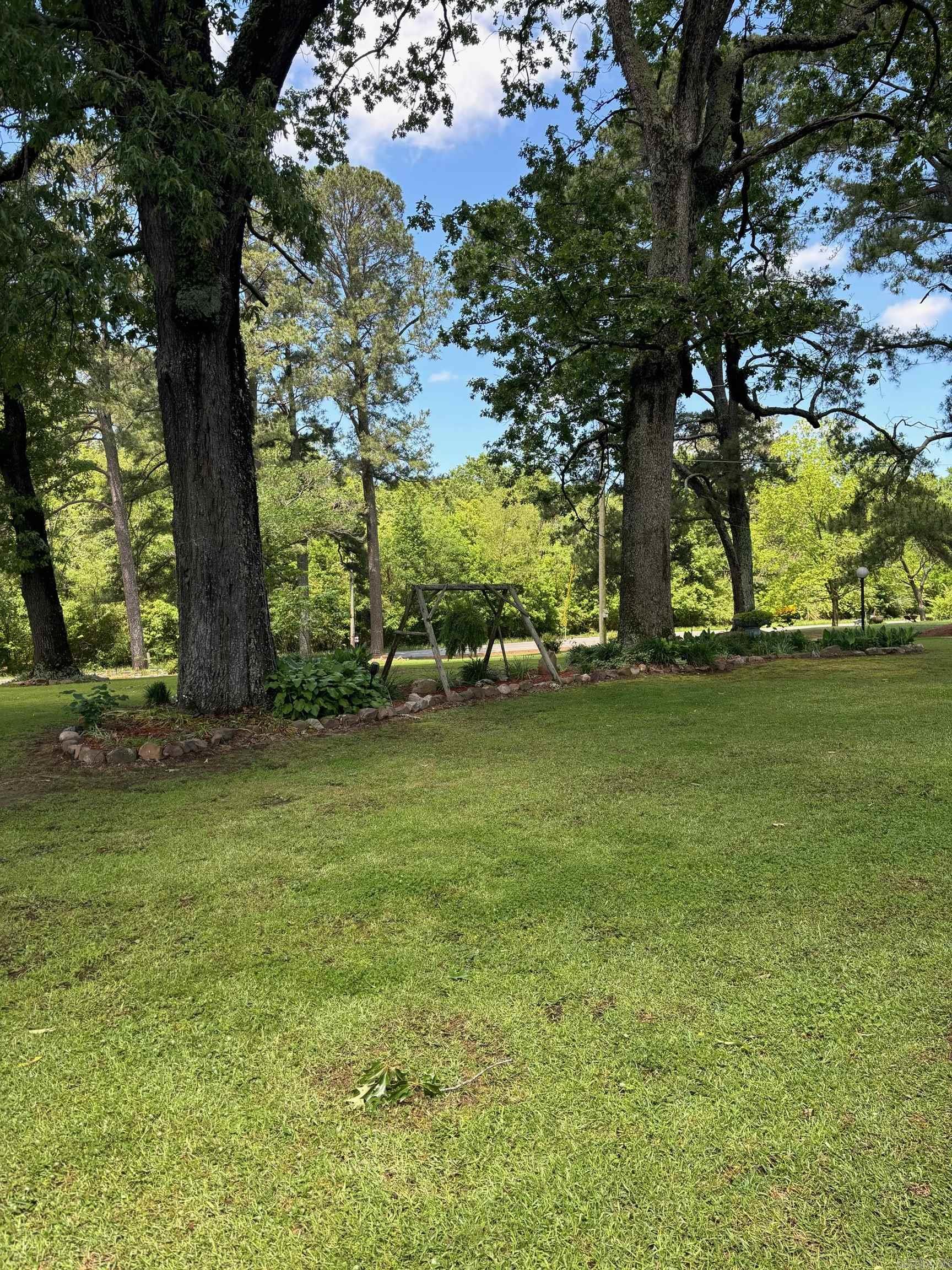 1701 S Washington  Murfreesboro, AR