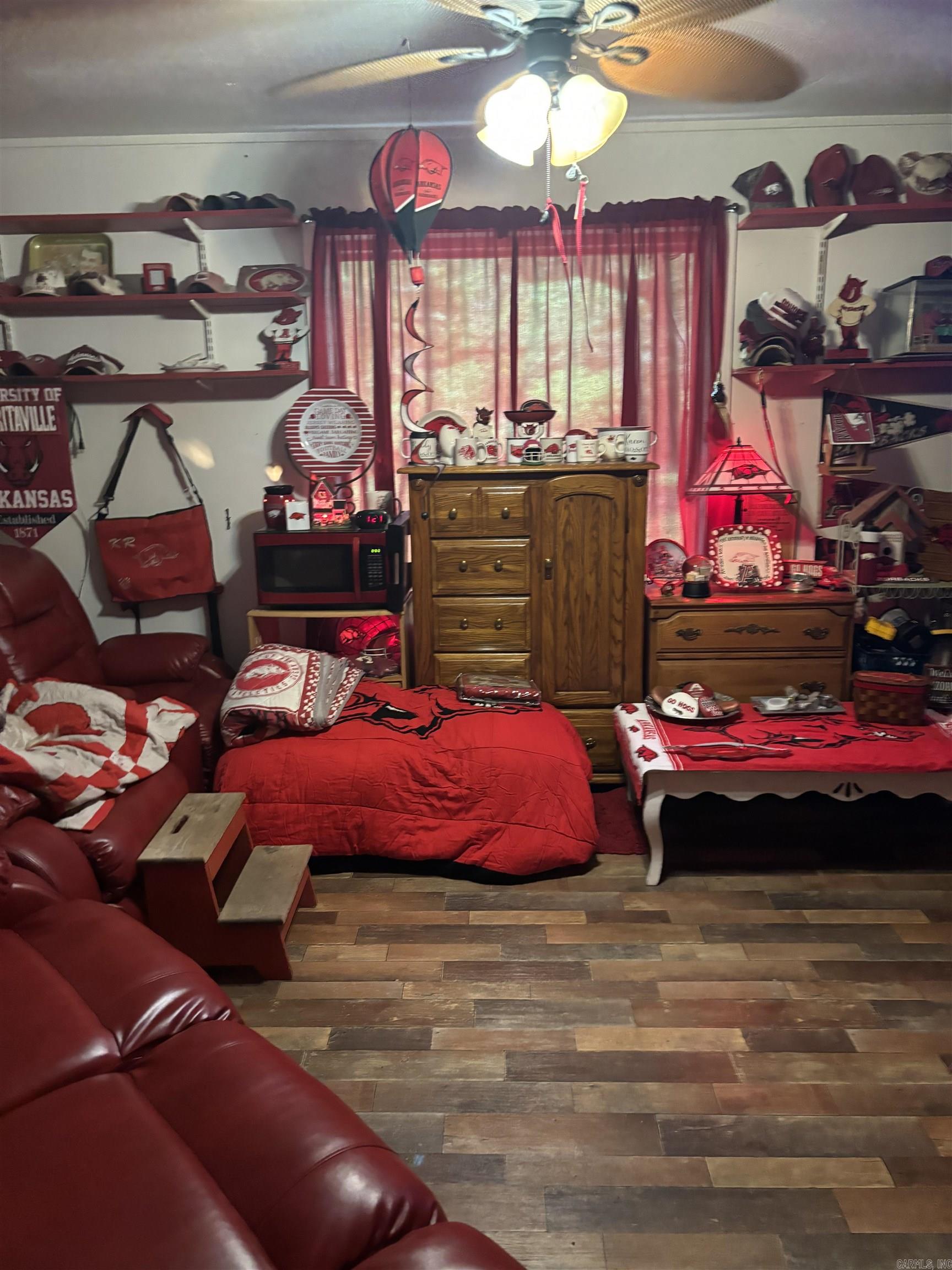 1701 S Washington  Murfreesboro, AR