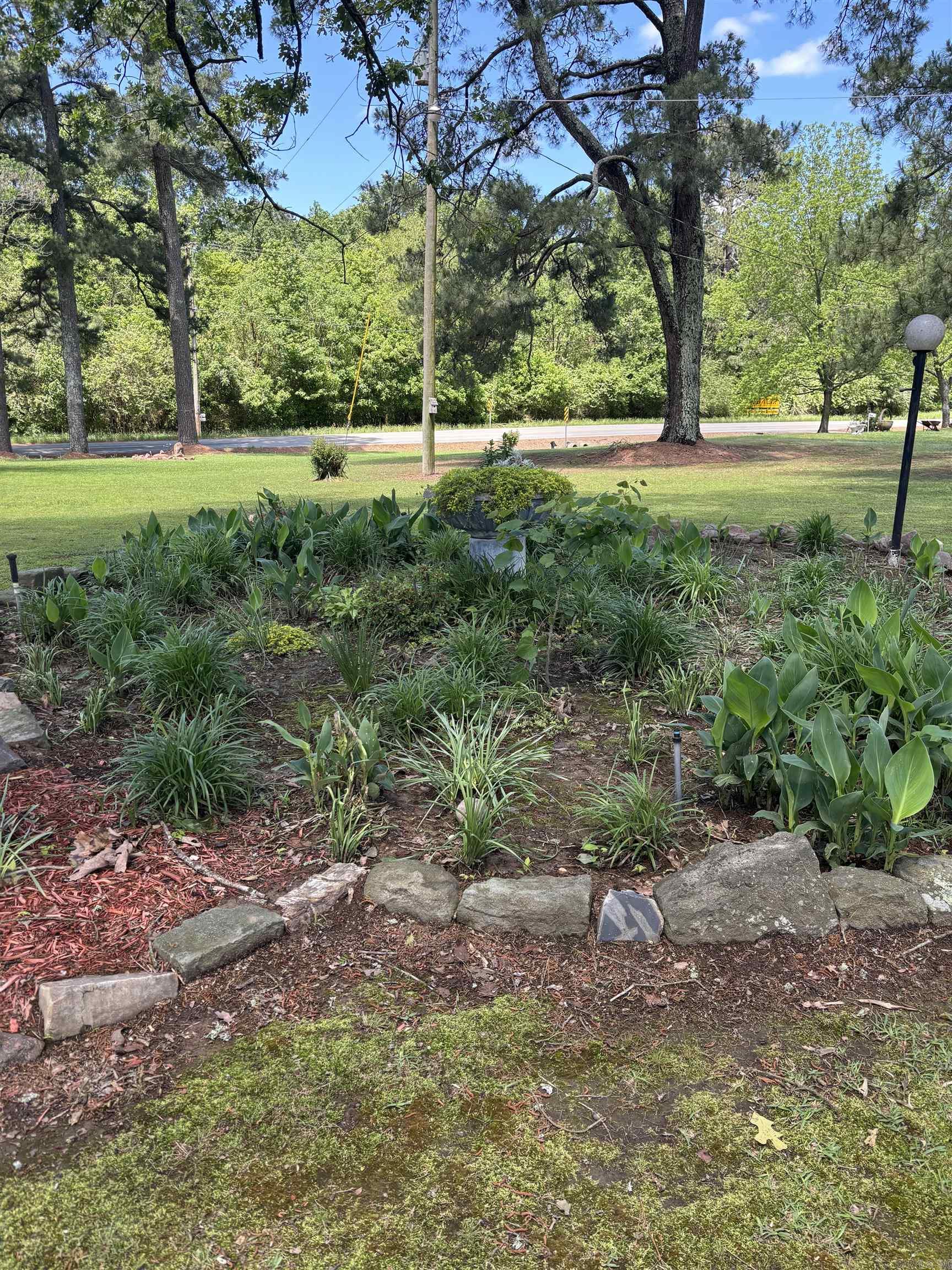 1701 S Washington  Murfreesboro, AR