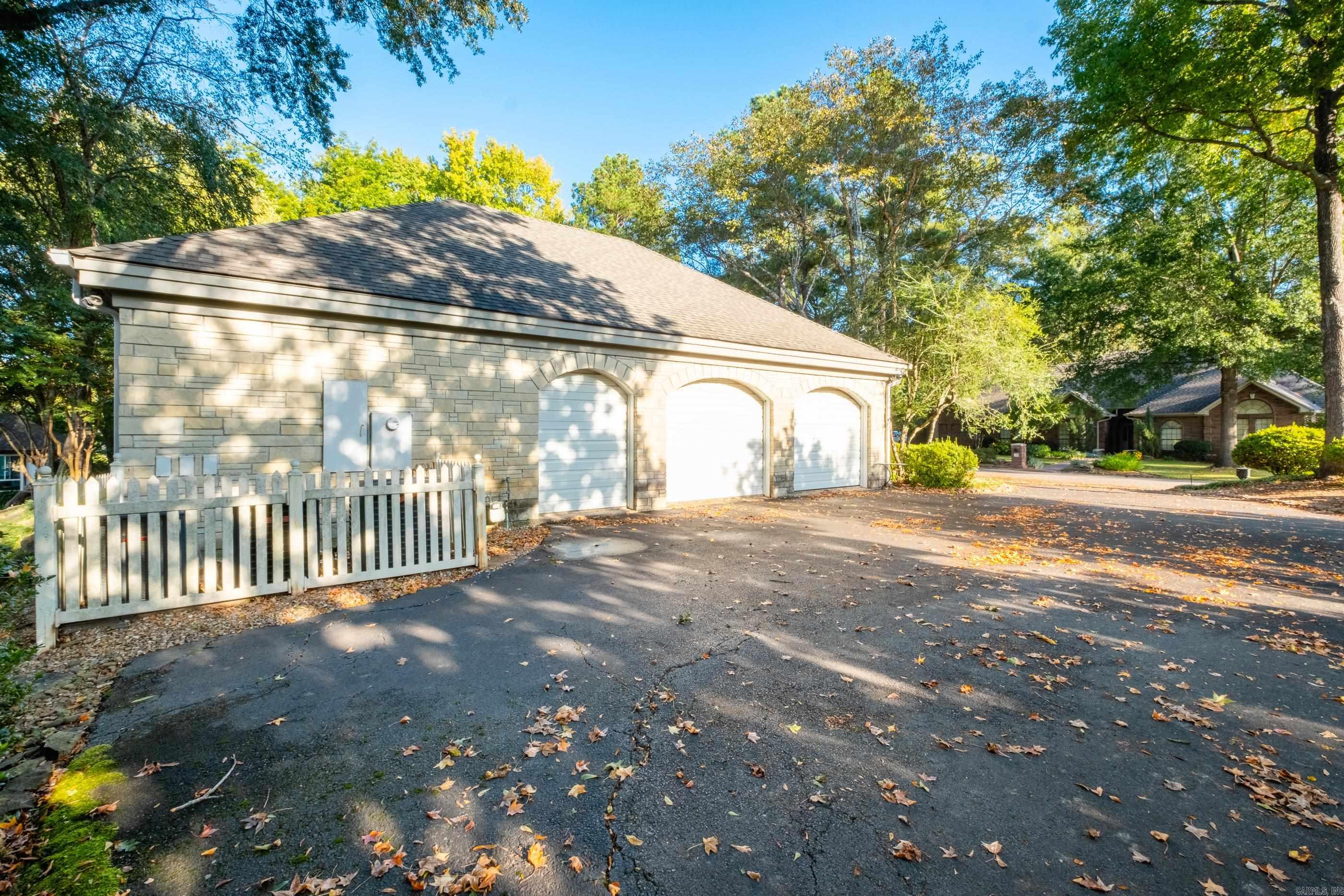 32 Riverwood Cove  Maumelle, AR